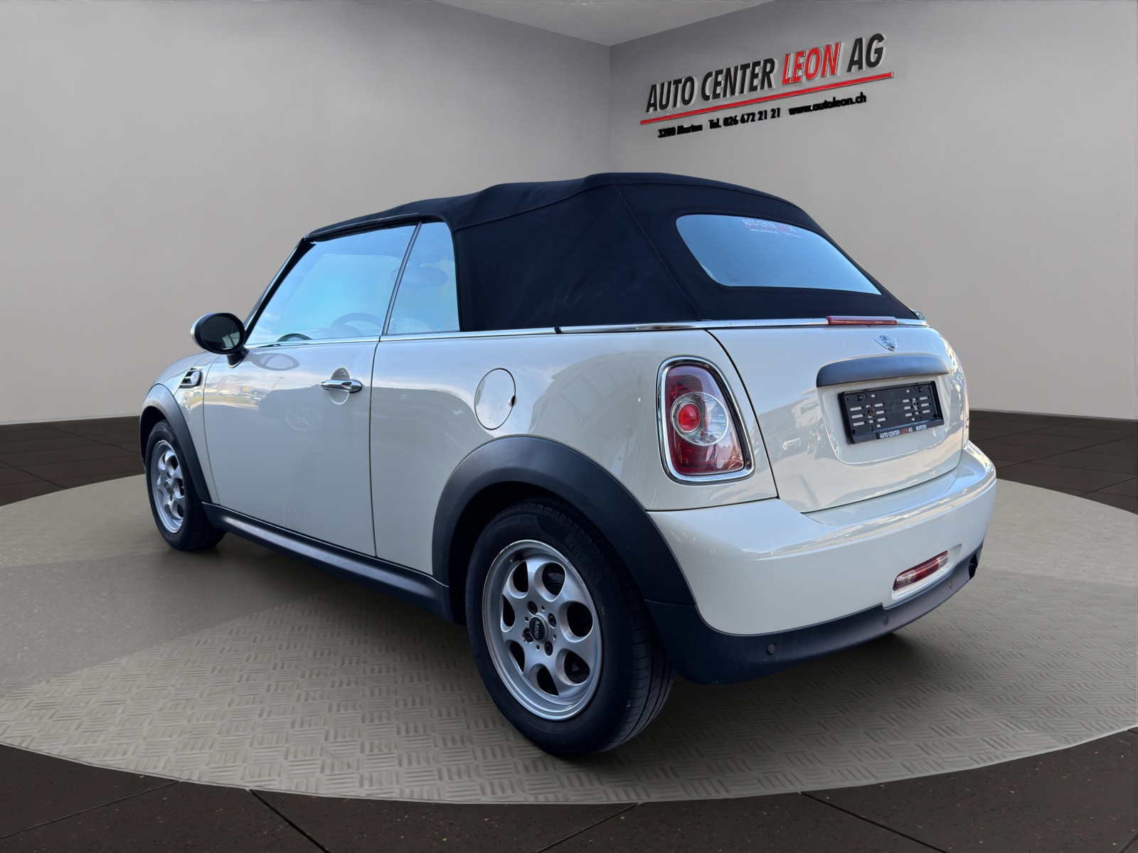 MINI One Cabriolet-showroom-element-3