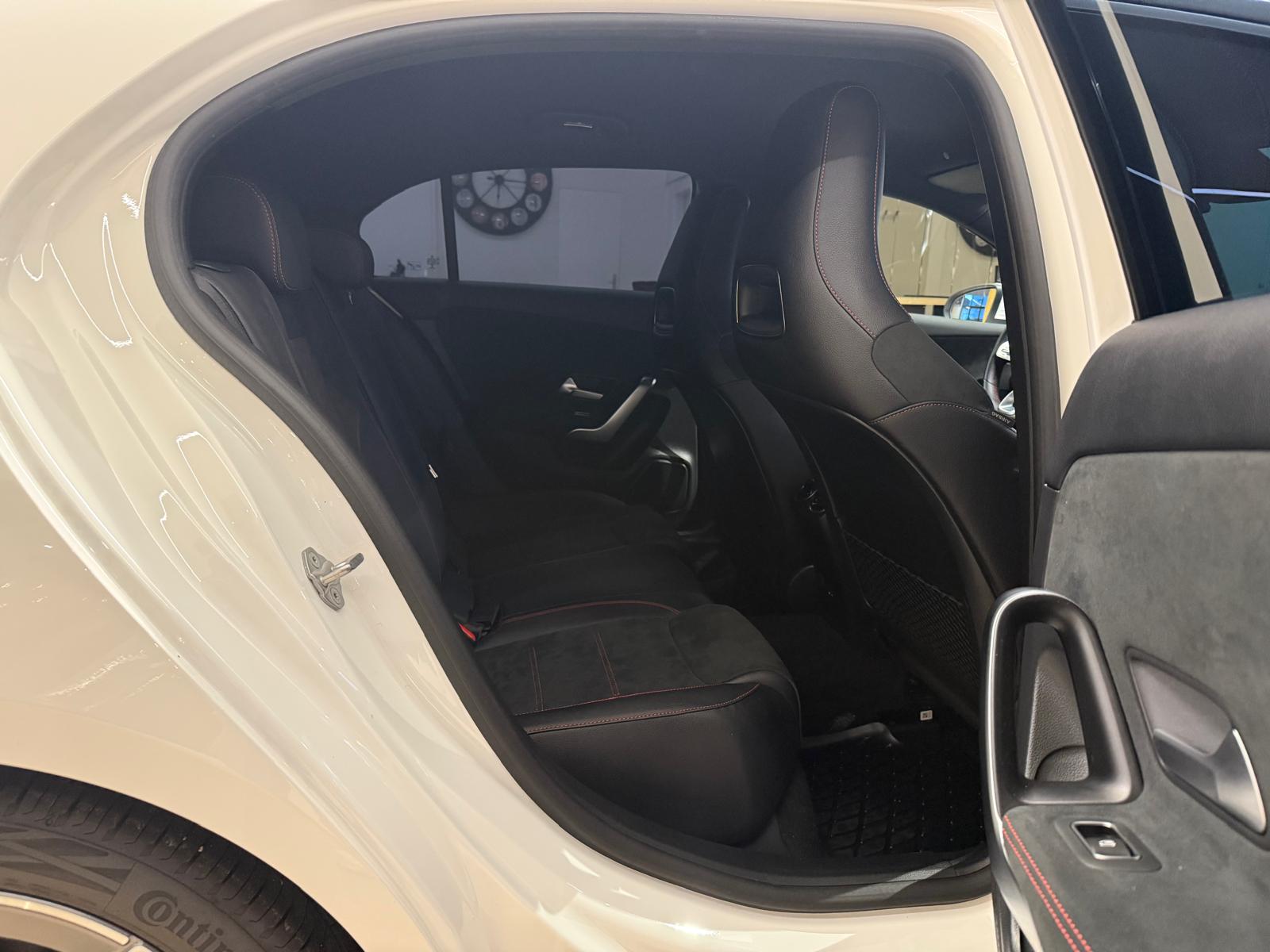 MERCEDES-BENZ A200 AMG Line 7G-DCT-image-16