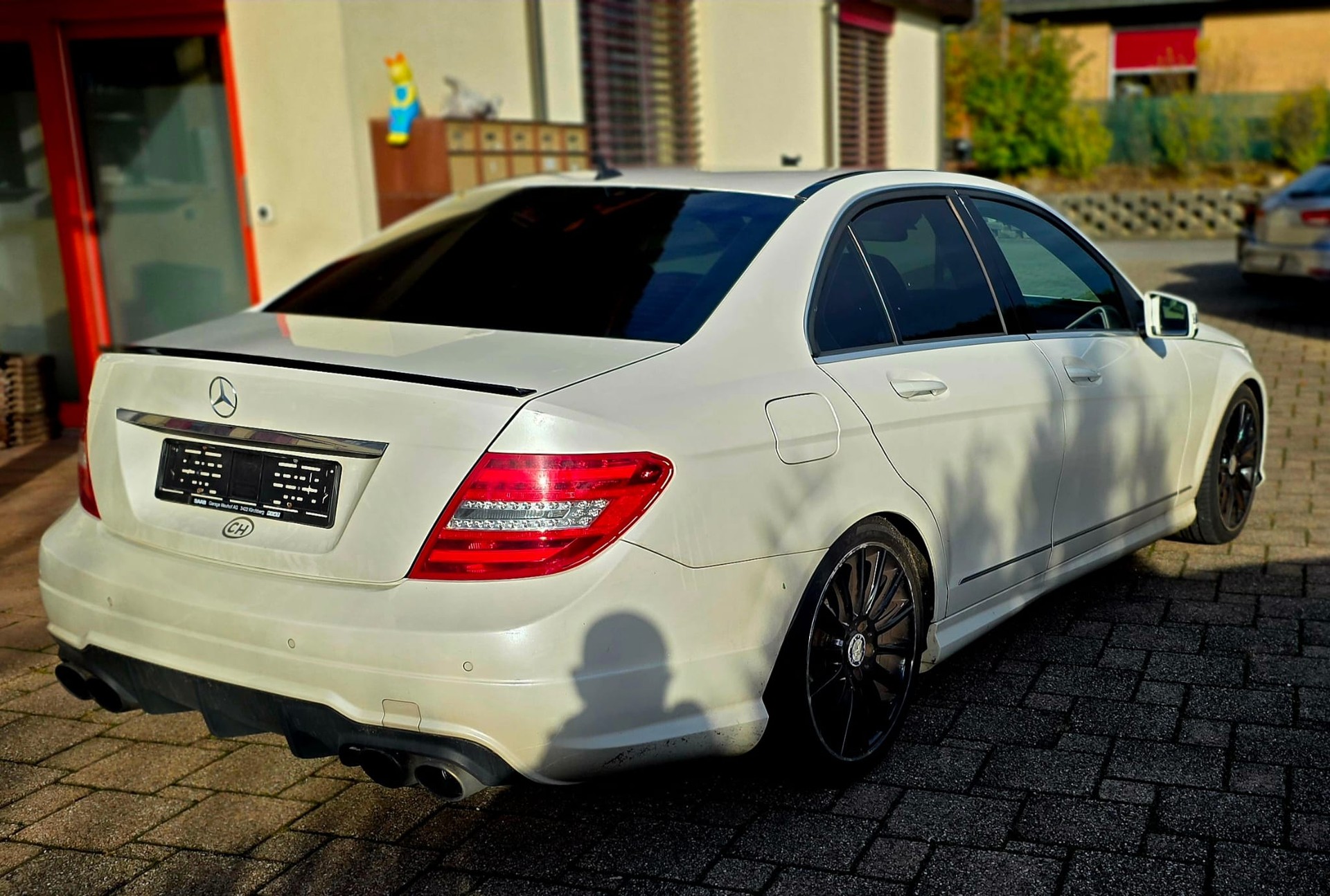 MERCEDES-BENZ C 250 CGI BlueEfficiency Avantgarde Automatic-image-3