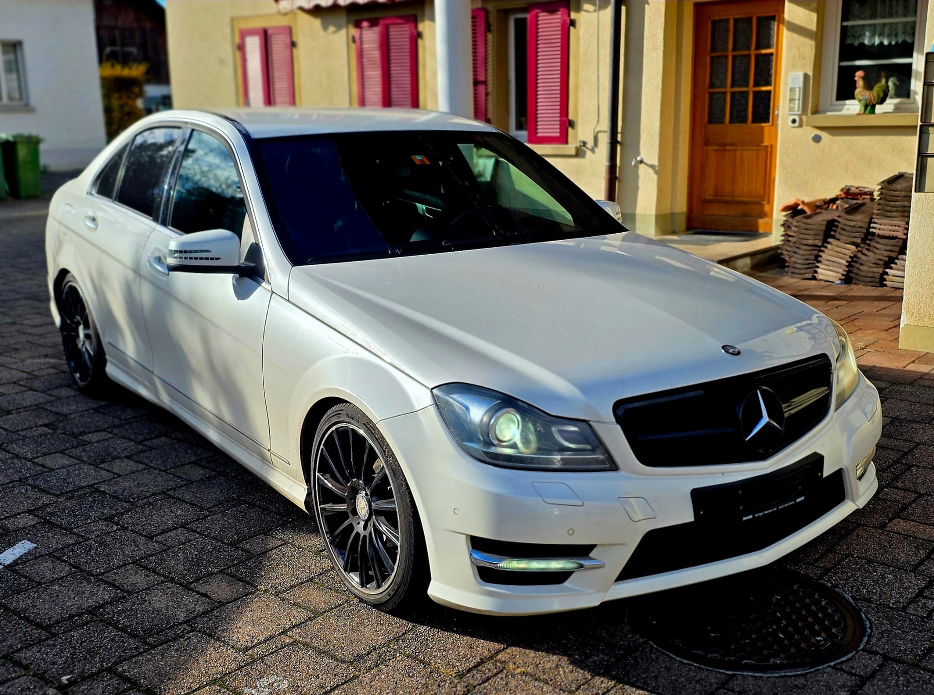 MERCEDES-BENZ C 250 CGI BlueEfficiency Avantgarde Automatic