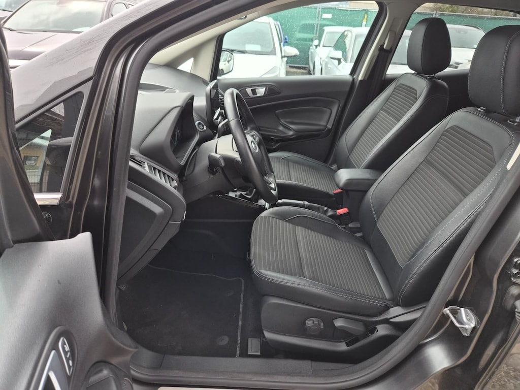 FORD EcoSport 1.5 TDCi Titanium AWD-image-7