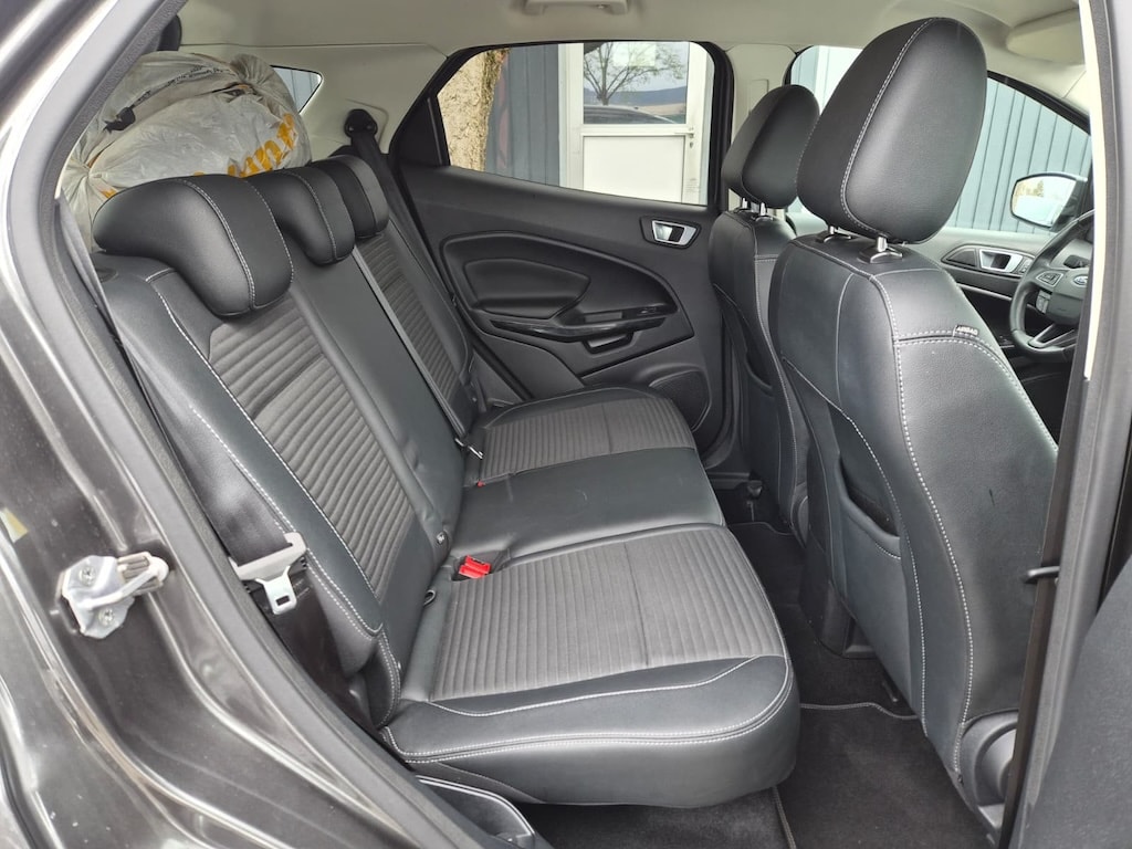 FORD EcoSport 1.5 TDCi Titanium AWD-image-9