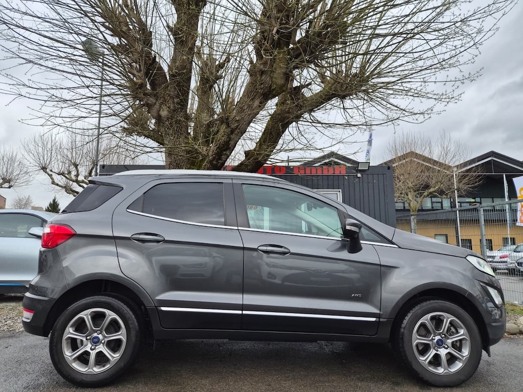 FORD EcoSport 1.5 TDCi Titanium AWD-image-6