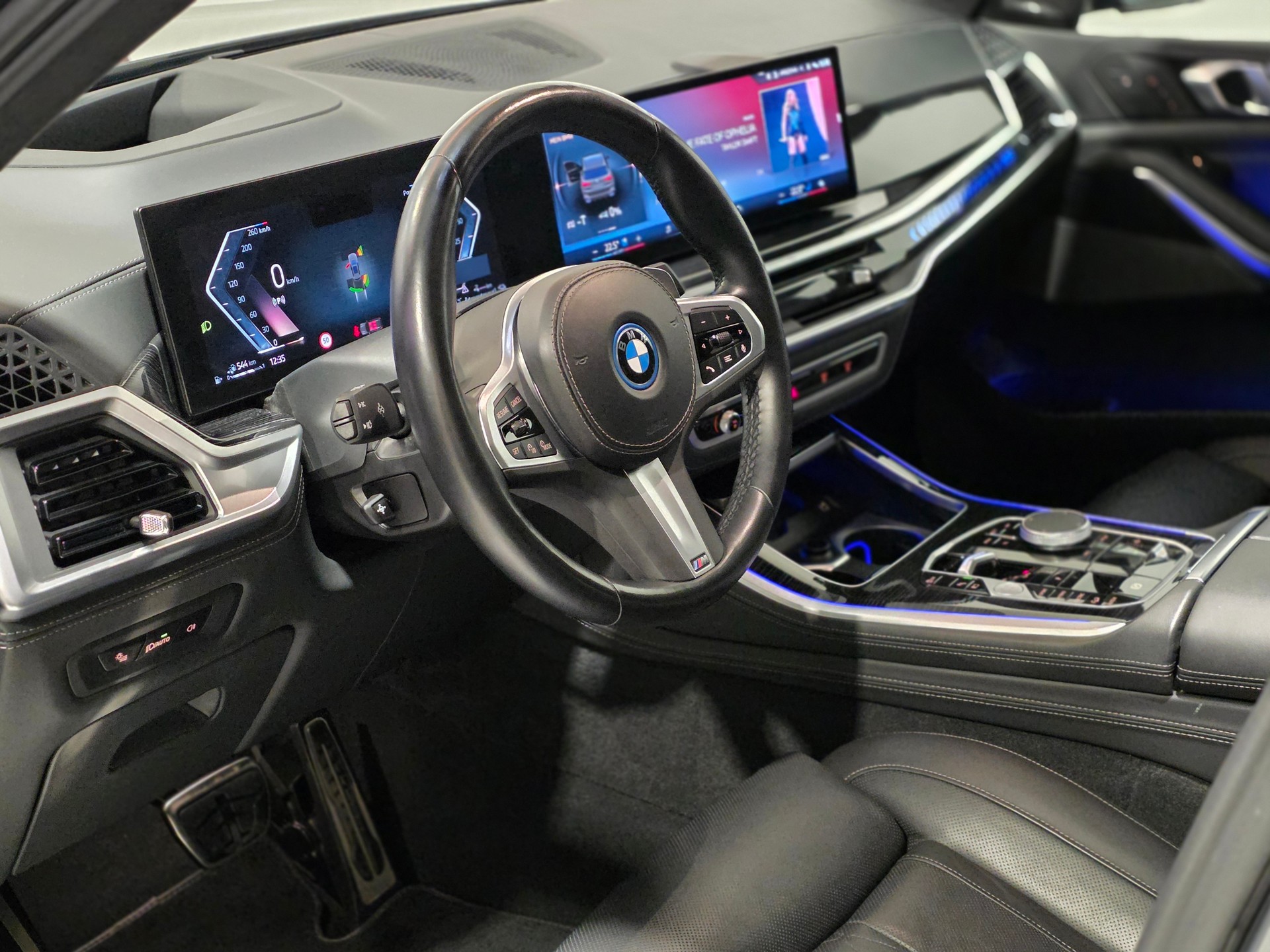 BMW X5 xDrive 50e M Sport Pro Steptronic "Individual"-image-6