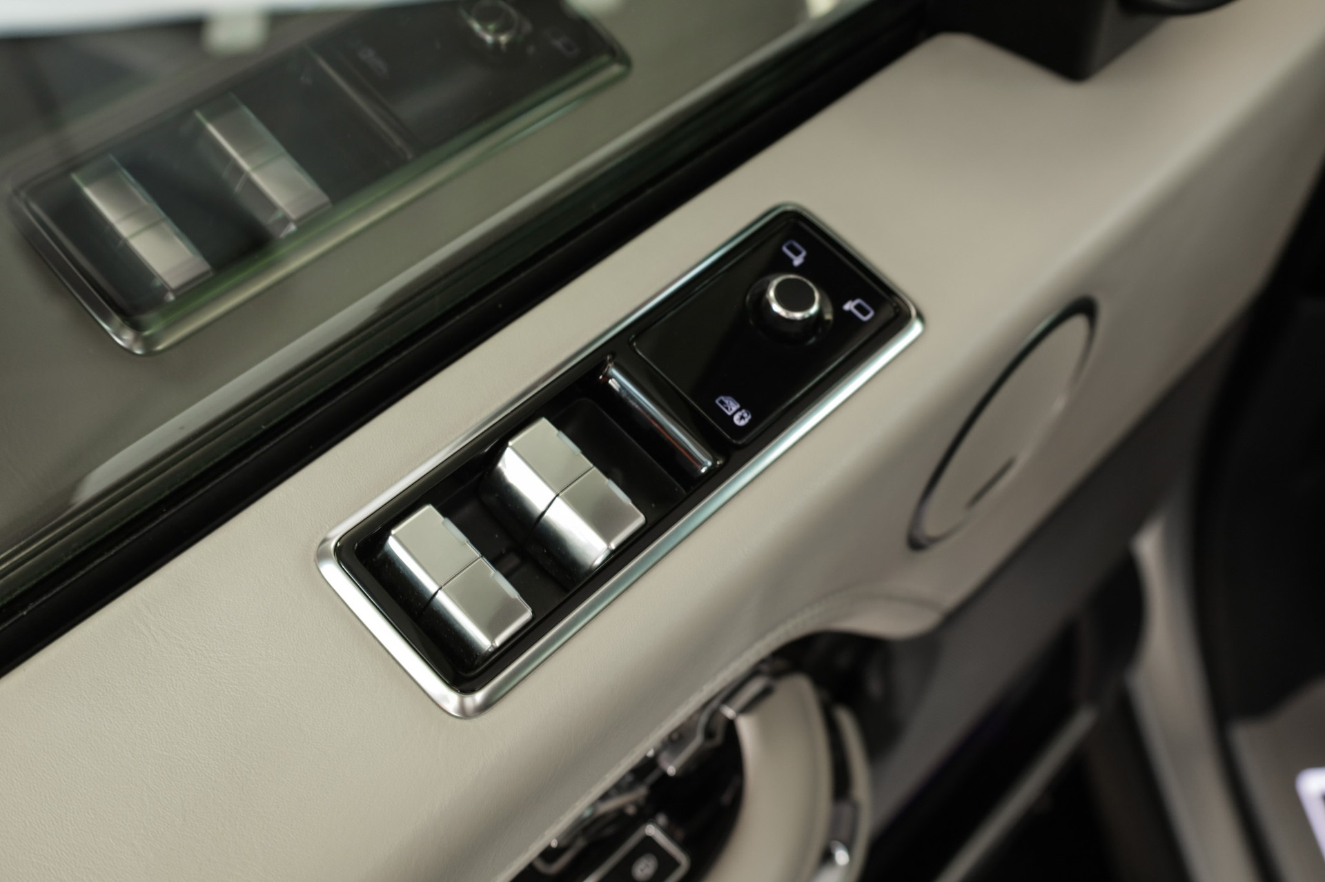 LAND ROVER Range Rover 2.0 Si4 P400e PHEV AutobiographyAutomatic-image-13