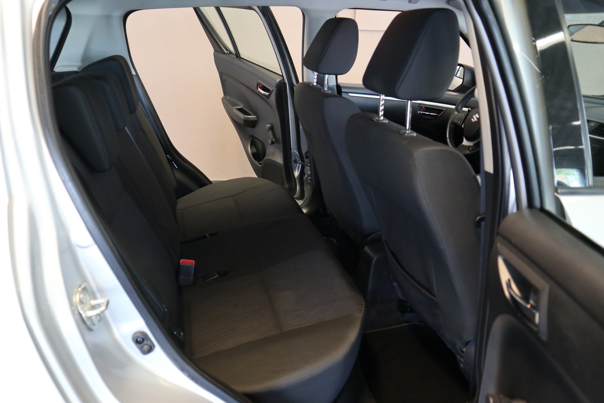 SUZUKI Swift 1.2 GL-image-8