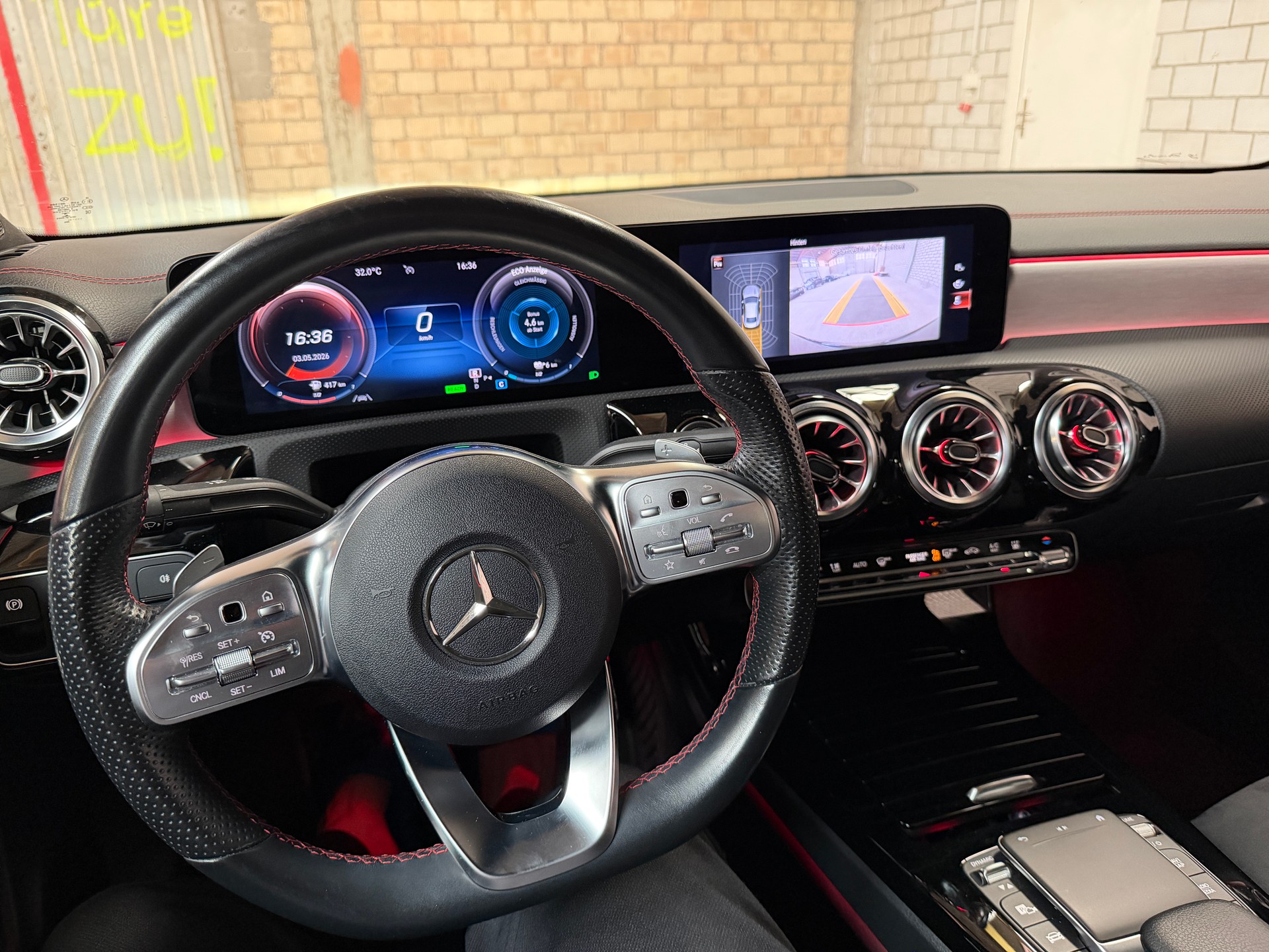 MERCEDES-BENZ CLA 250 e AMG Line-image-5