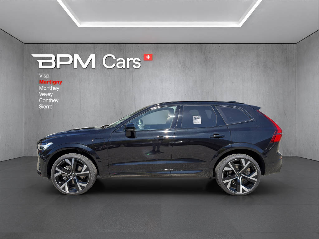 VOLVO XC60 2.0 T6 TE Black Edition eAWD-image-17