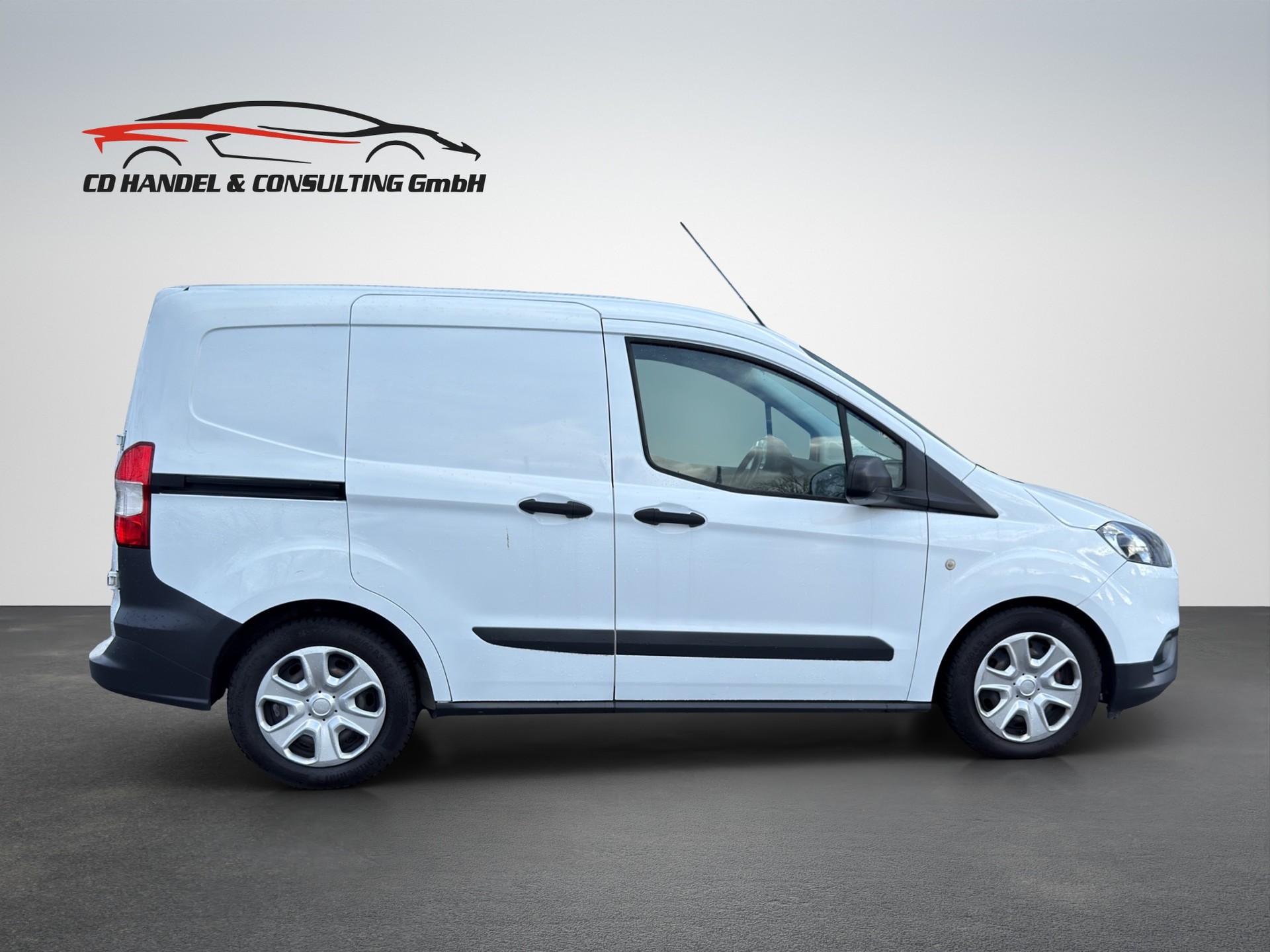 FORD Transit Courier 1.5 TDCi Trend-image-6