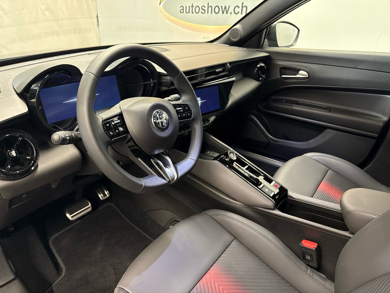ALFA ROMEO Junior 1.2 48V Ibrida Q4 Pack Tech Sky-showroom-element-3