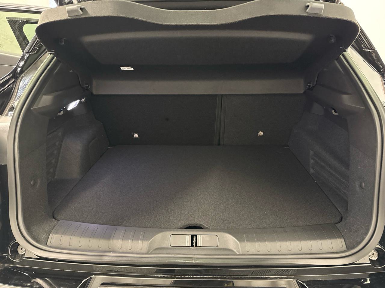 ALFA ROMEO Junior 1.2 48V Ibrida Q4 Pack Tech Sky-image-9