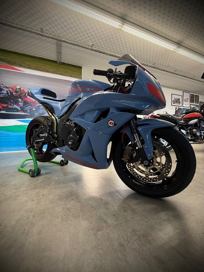 HONDA CBR 600 RR
