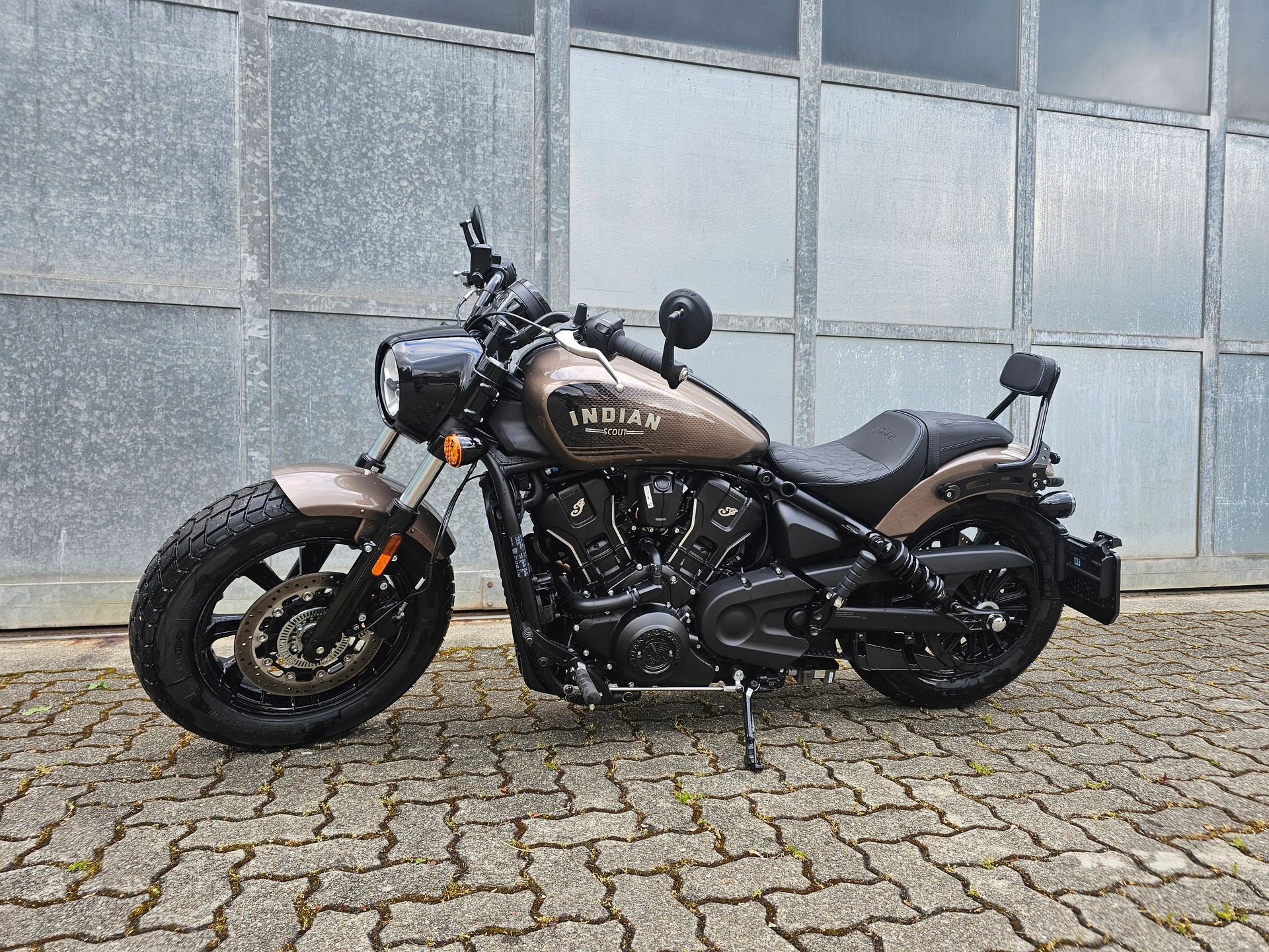 INDIAN Bobber-image-1