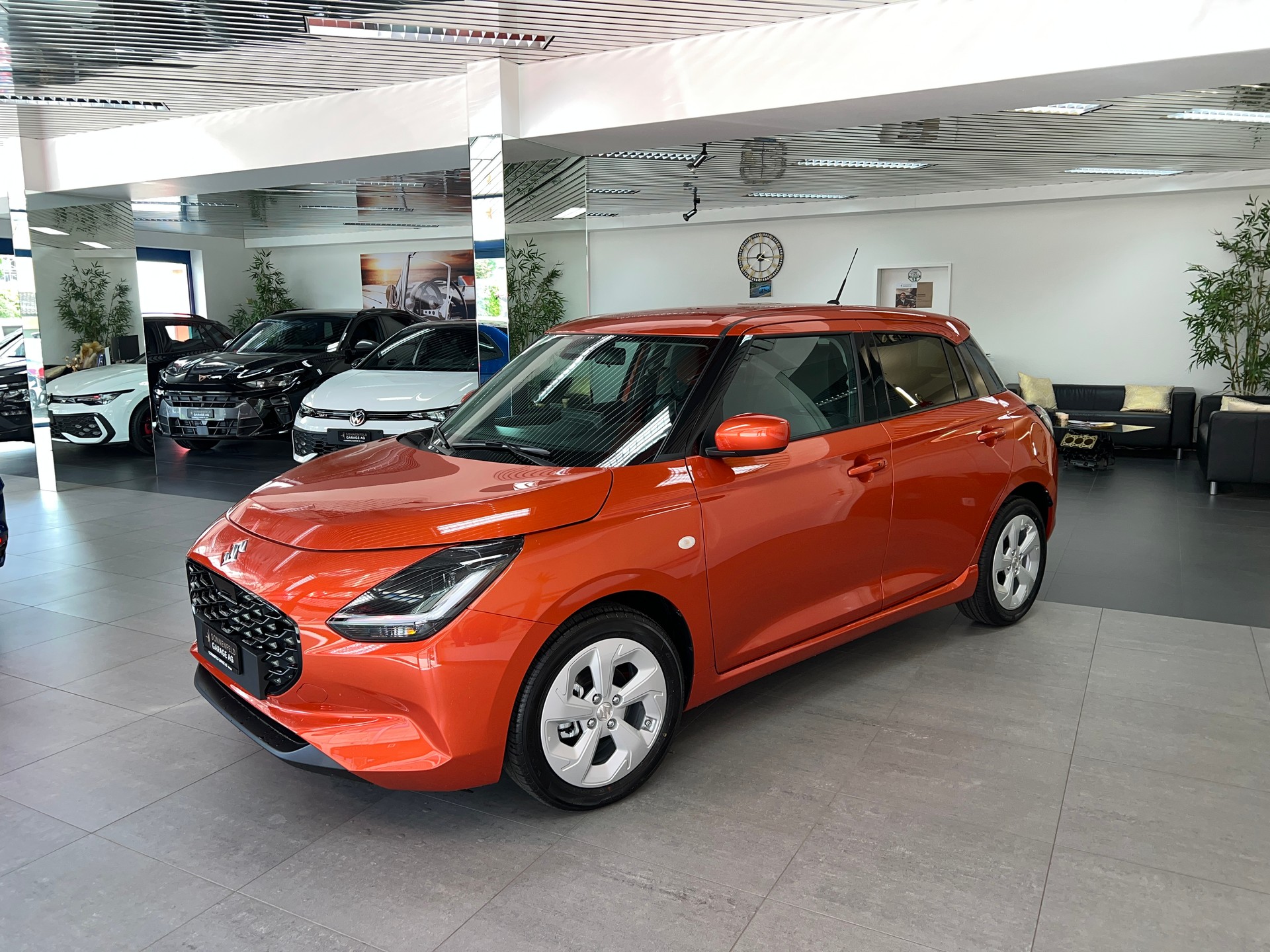 SUZUKI 1.2 2WD AT GL+ /Kyless Start / LED Scheinwerfer / NAVI / Rückfahrkamera / DAB / ACC / Spurhalteassistent / Totwinkelassistent /-showroom-element-3