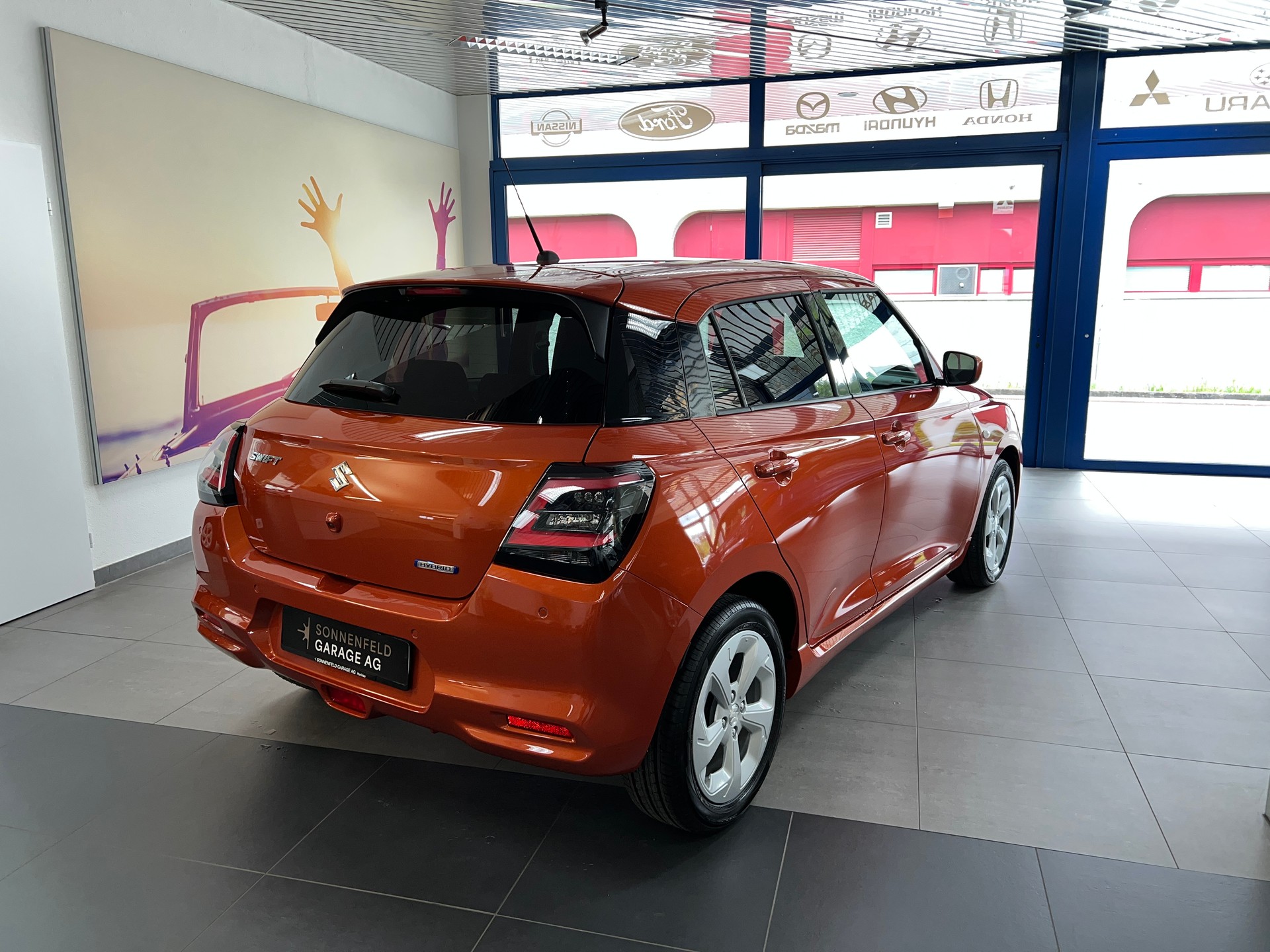 SUZUKI 1.2 2WD AT GL+ /Kyless Start / LED Scheinwerfer / NAVI / Rückfahrkamera / DAB / ACC / Spurhalteassistent / Totwinkelassistent /-image-4