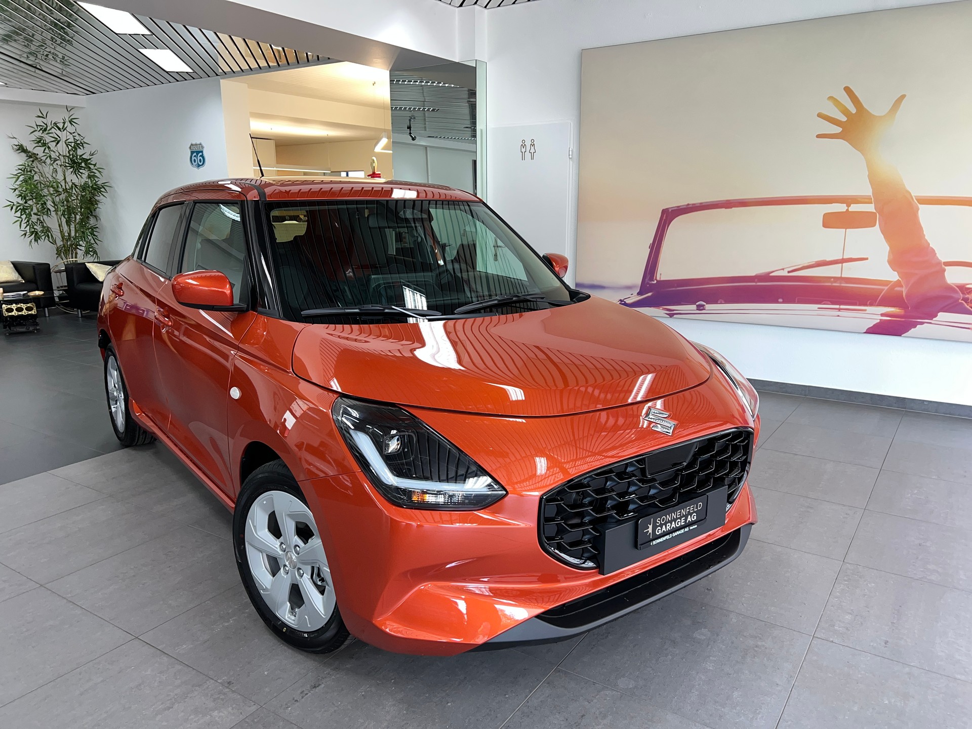 SUZUKI 1.2 2WD AT GL+ /Kyless Start / LED Scheinwerfer / NAVI / Rückfahrkamera / DAB / ACC / Spurhalteassistent / Totwinkelassistent /-showroom-element-1