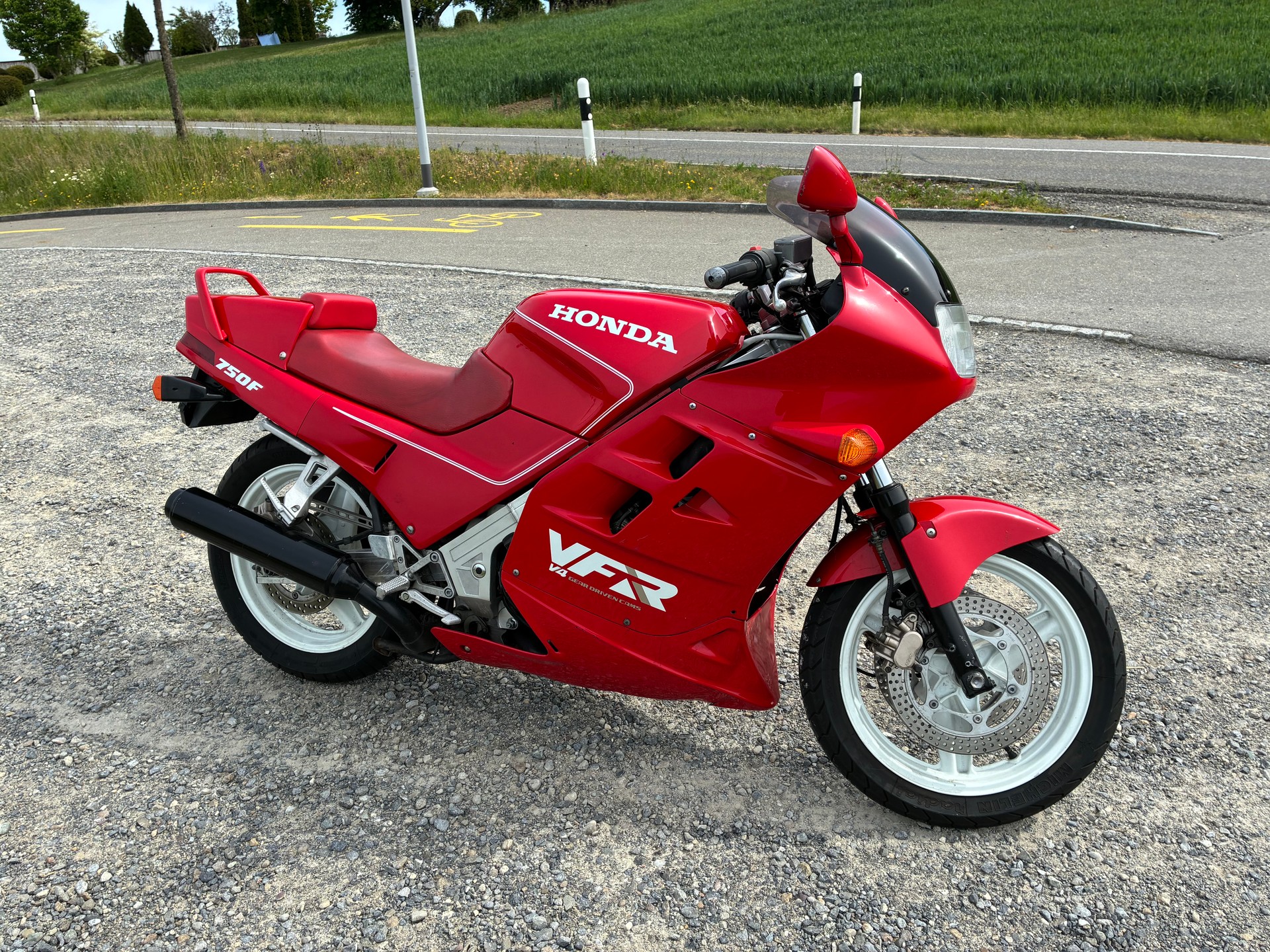 HONDA VFR 750 F G/H-image-0