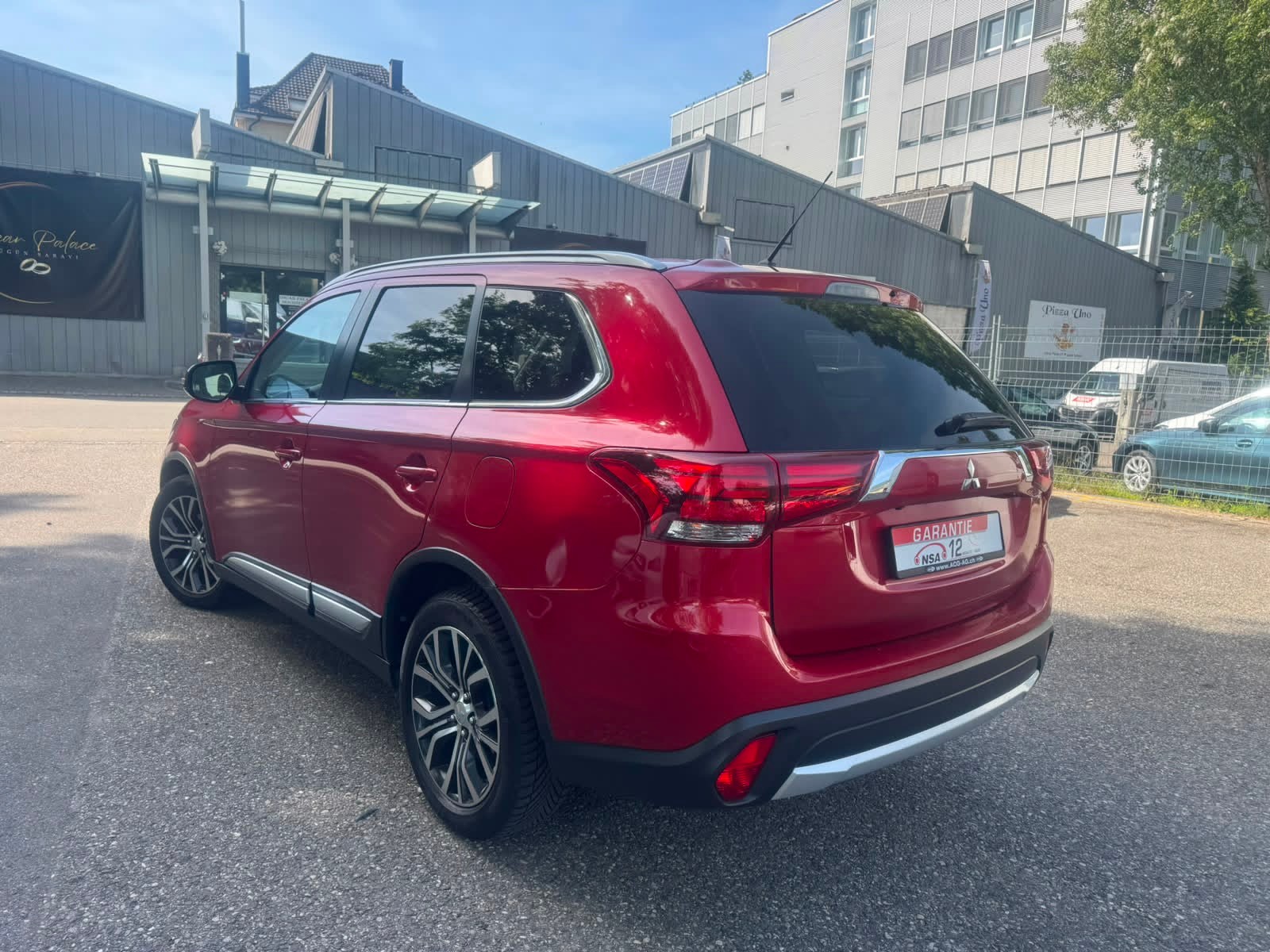 MITSUBISHI Outlander 2.2 DID Diamond 4WD Automatic ** Voll-Leder ** Gr-Navi ** RF-Kamera ** 7-Plätzer ** LTZ MFK 03.10.2025 **-image-10
