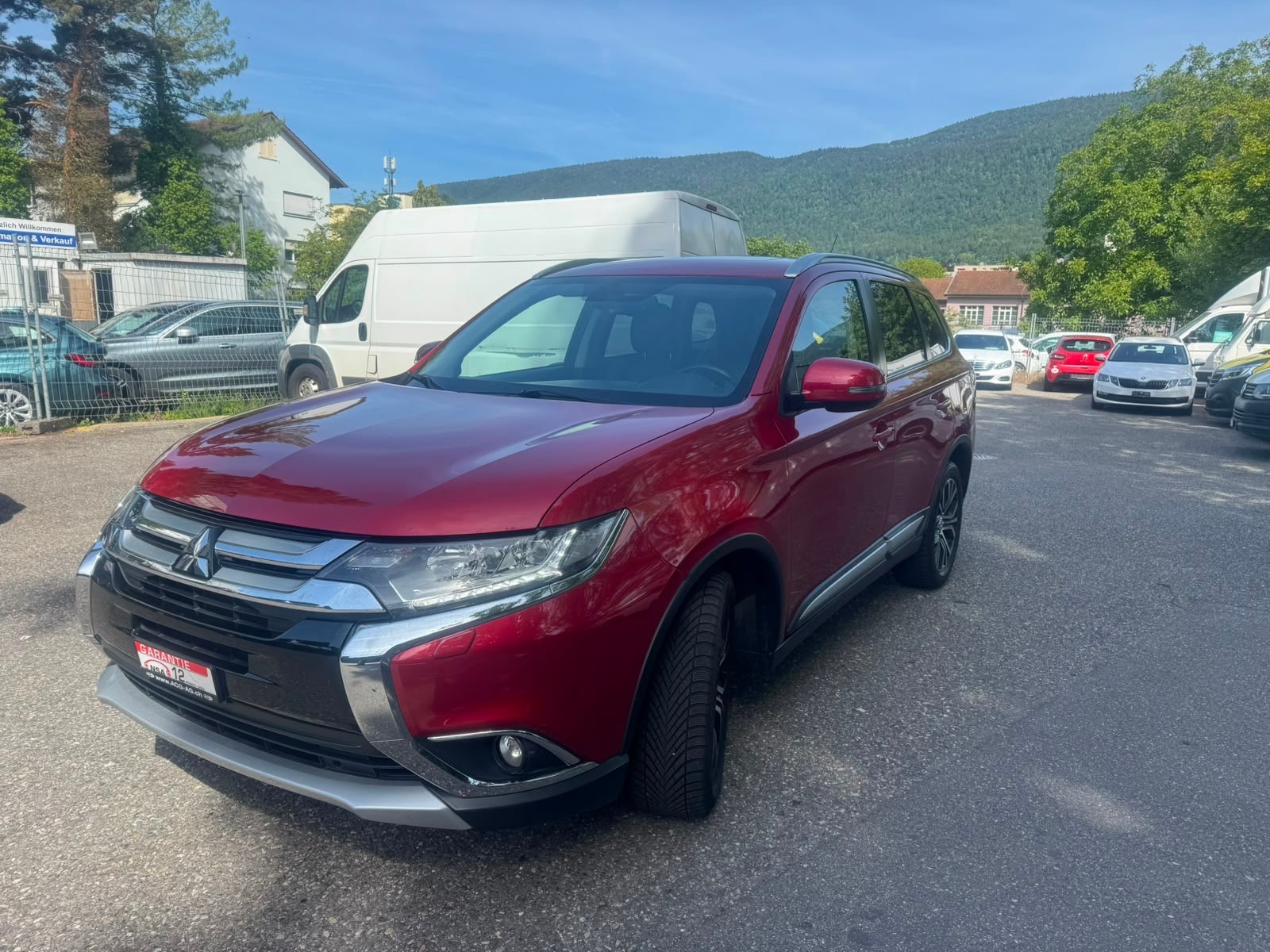 MITSUBISHI Outlander 2.2 DID Diamond 4WD Automatic ** Voll-Leder ** Gr-Navi ** RF-Kamera ** 7-Plätzer ** LTZ MFK 03.10.2025 **