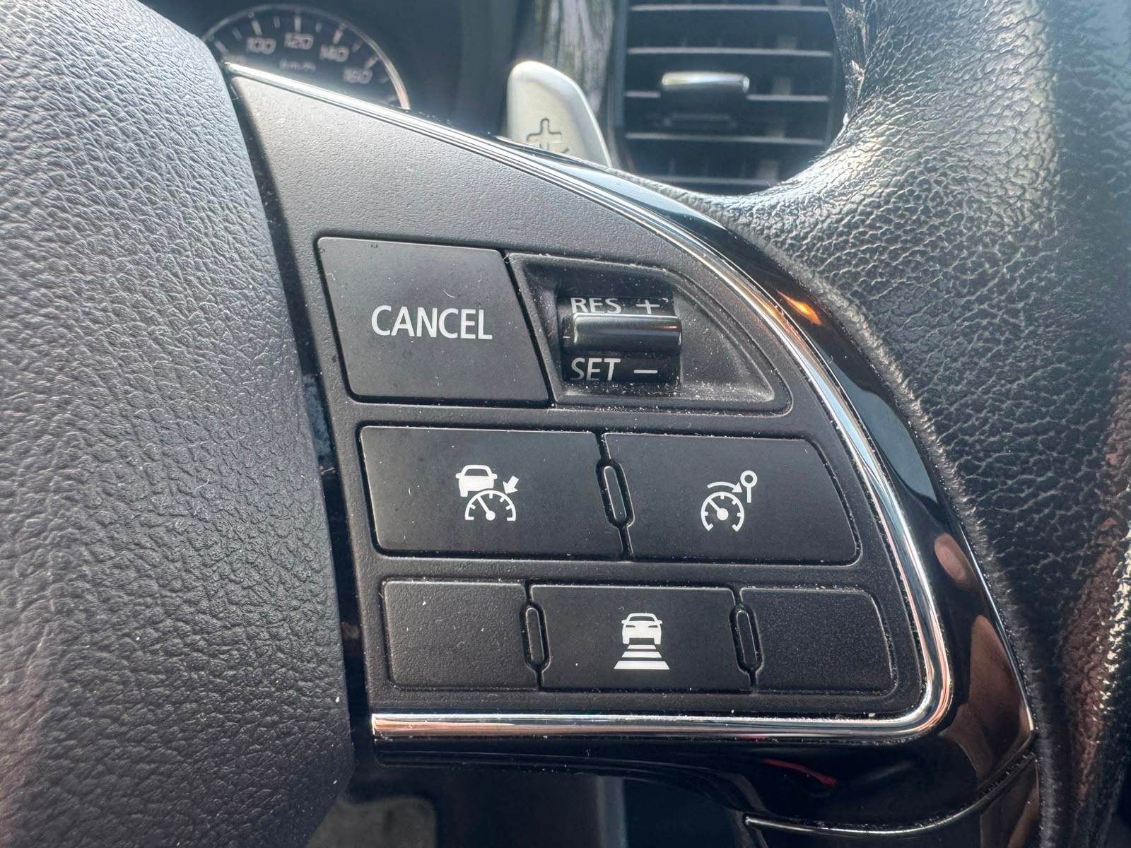 MITSUBISHI Outlander 2.2 DID Diamond 4WD Automatic ** Voll-Leder ** Gr-Navi ** RF-Kamera ** 7-Plätzer ** LTZ MFK 03.10.2025 **-image-7