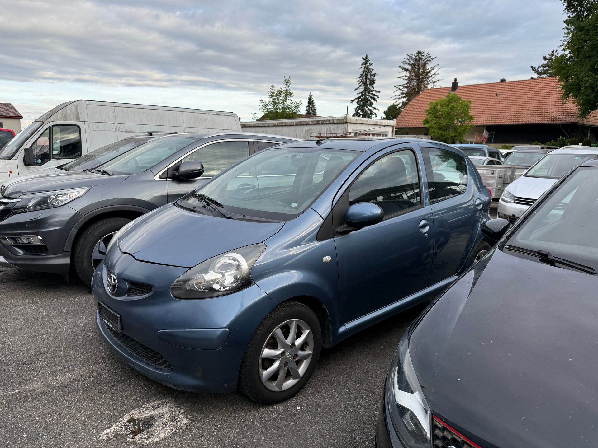 TOYOTA Aygo 1.0 blue