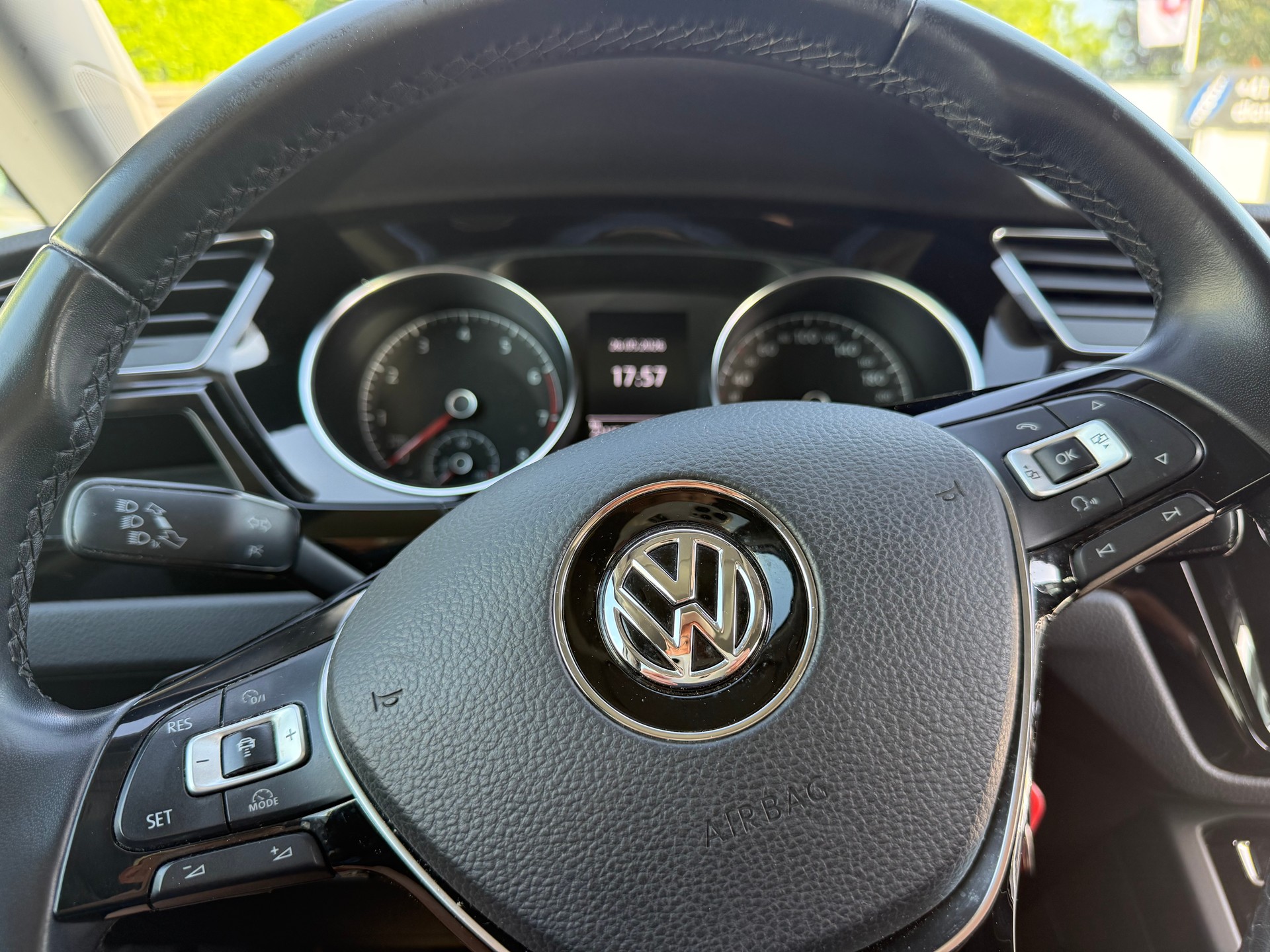 VW Touran 1.4 TSI BlueMotion Technology Comfortline DSG-image-15