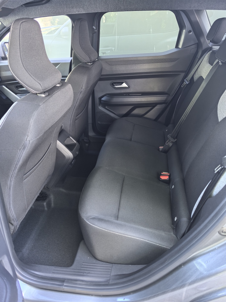 DACIA Duster TCe 150 Voll-Hybrid Journey 4x4 Automat-image-8