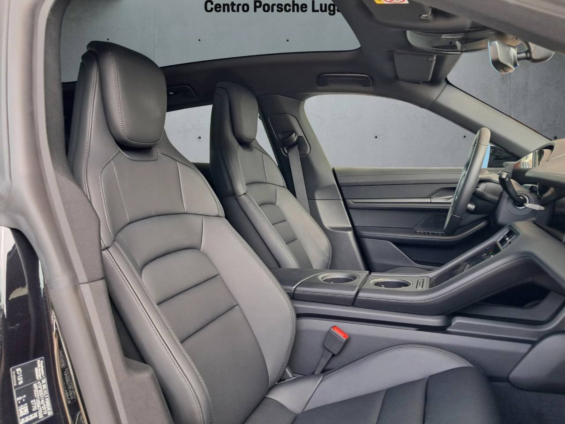 PORSCHE Taycan Sport Turismo-image-14