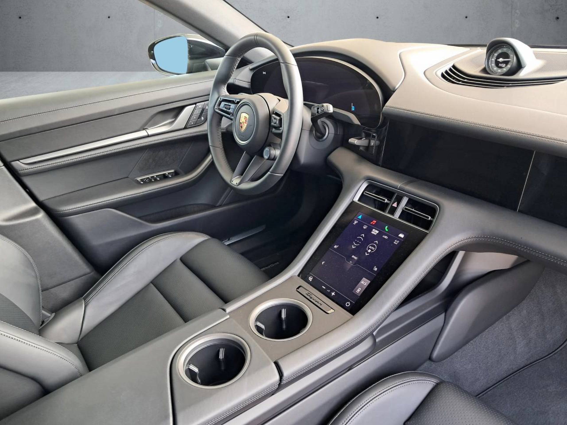PORSCHE Taycan Sport Turismo-image-19