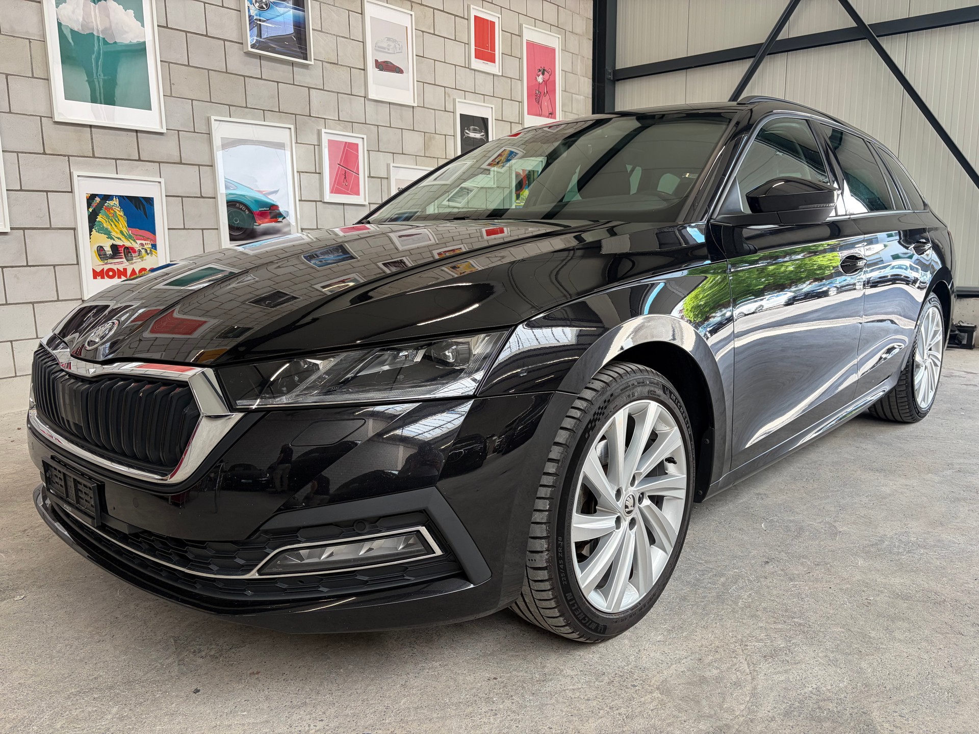 SKODA Octavia Combi 1.5 TSI mHEV DSG Style-image-1