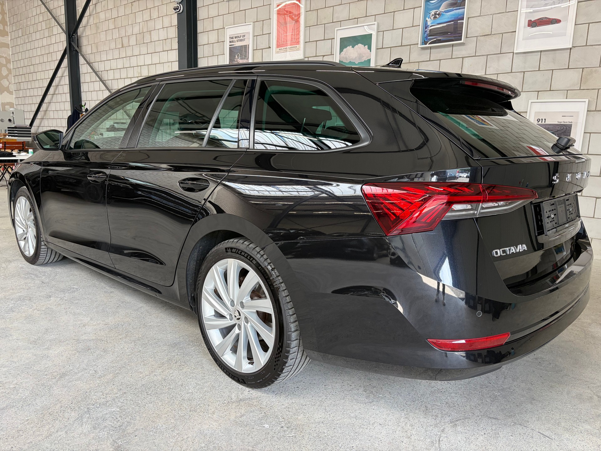 SKODA Octavia Combi 1.5 TSI mHEV DSG Style-image-2