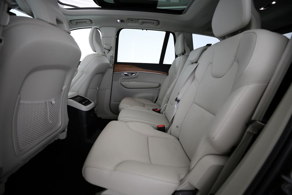VOLVO XC90 2.0 T8 TE Inscription Expression 7P. eAWD-image-7