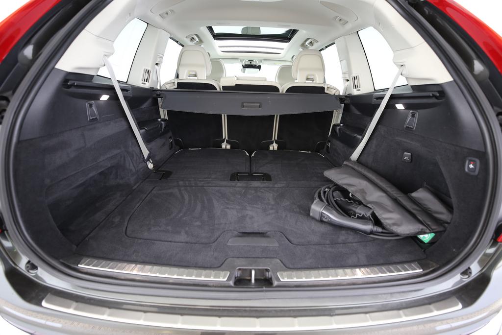 VOLVO XC90 2.0 T8 TE Inscription Expression 7P. eAWD-image-10