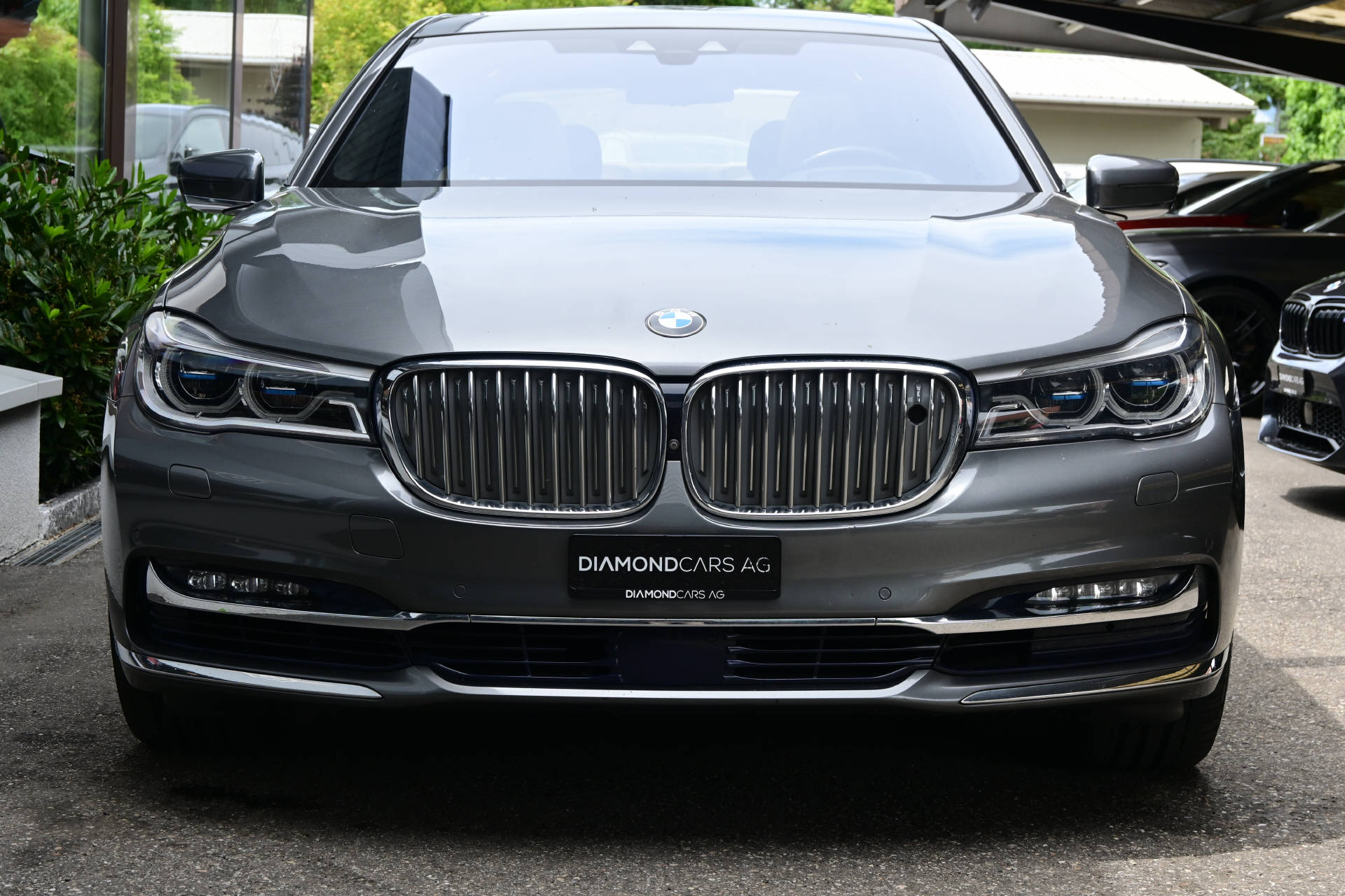 BMW 750Li xDrive **Individual**Pack Executive Lounge**-image-1