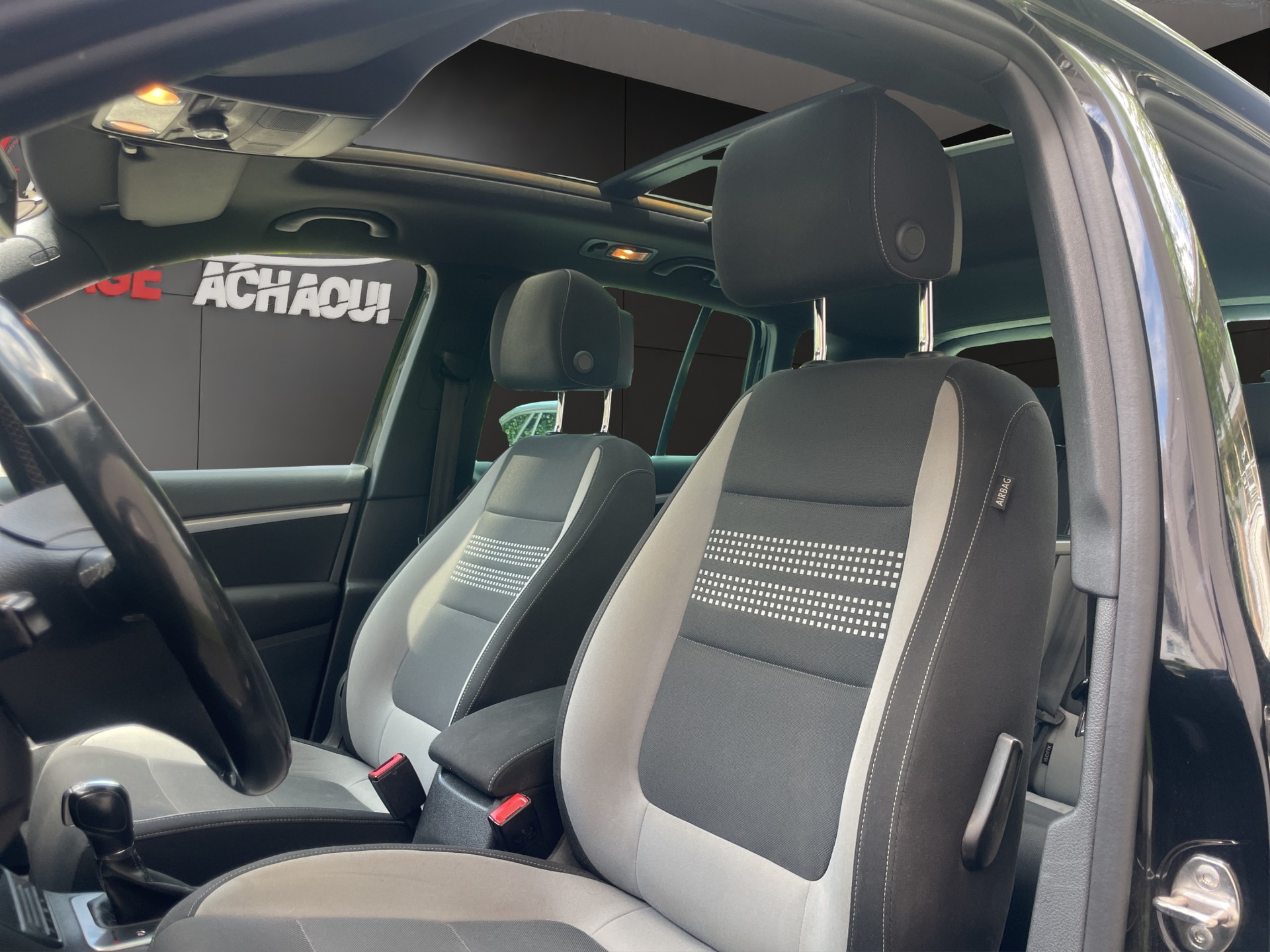 VW Tiguan 2.0 TDI BMT Design 4Motion DSG-image-7