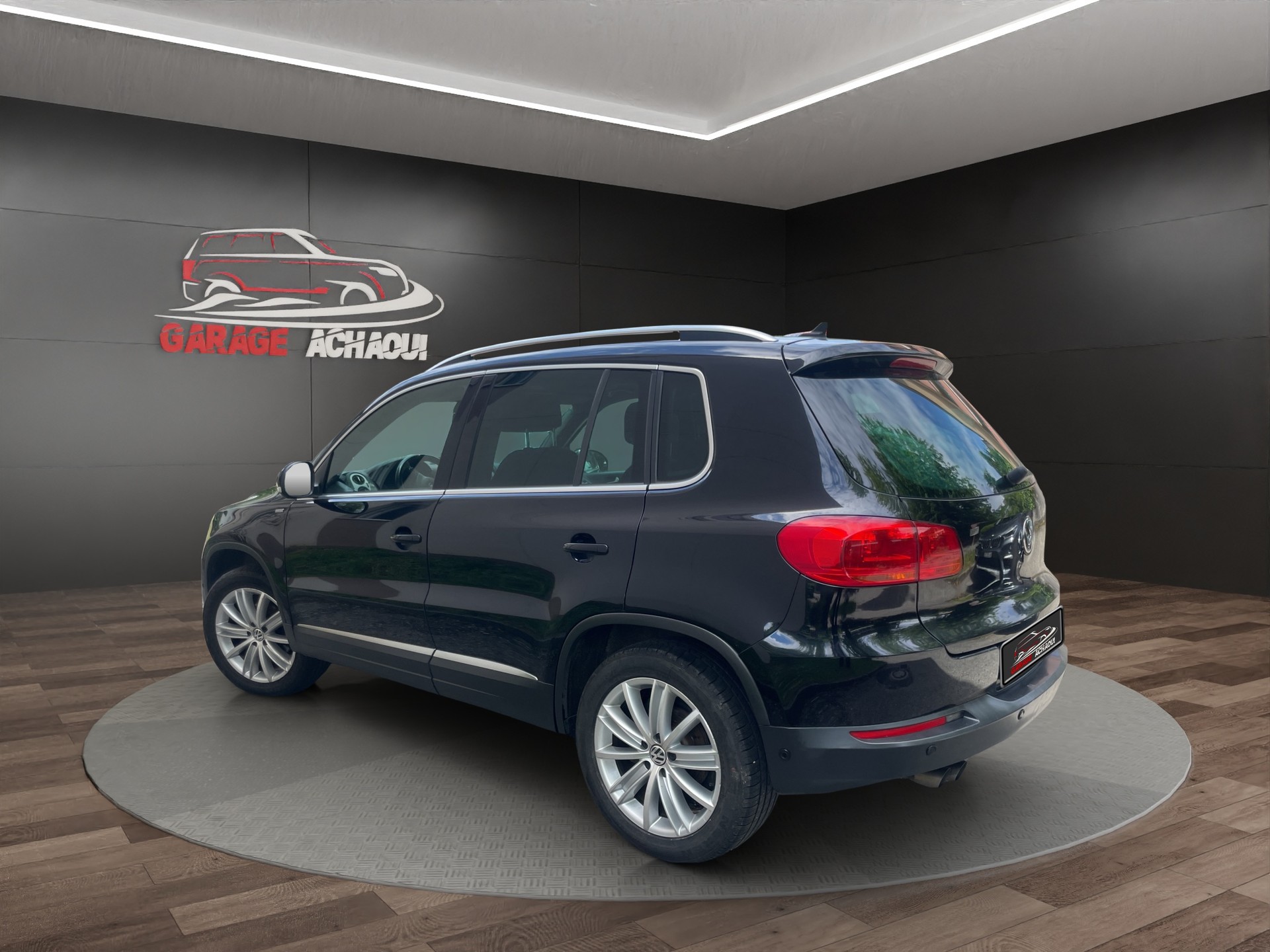 VW Tiguan 2.0 TDI BMT Design 4Motion DSG-image-3