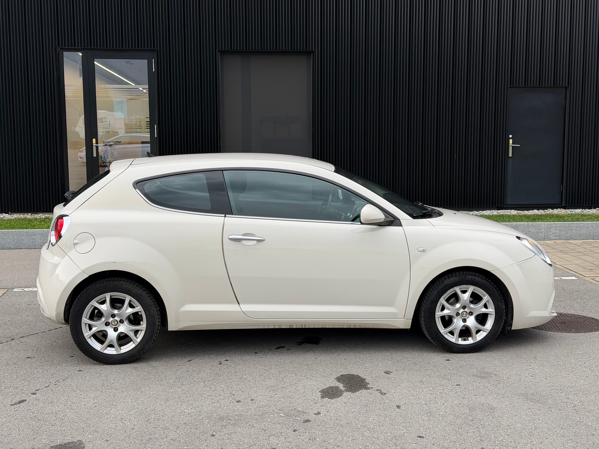 ALFA ROMEO MiTo 1.4 Distinctive-image-4