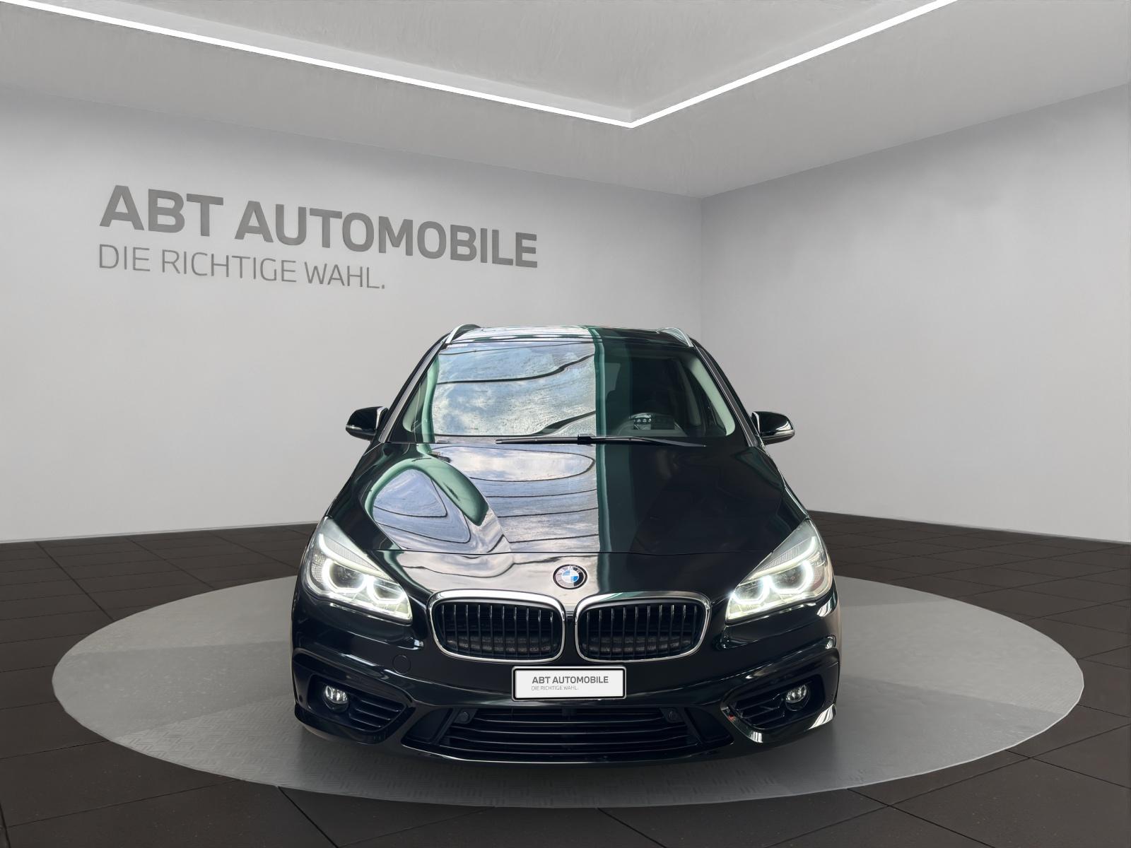 BMW 218i Active Tourer-showroom-element-1