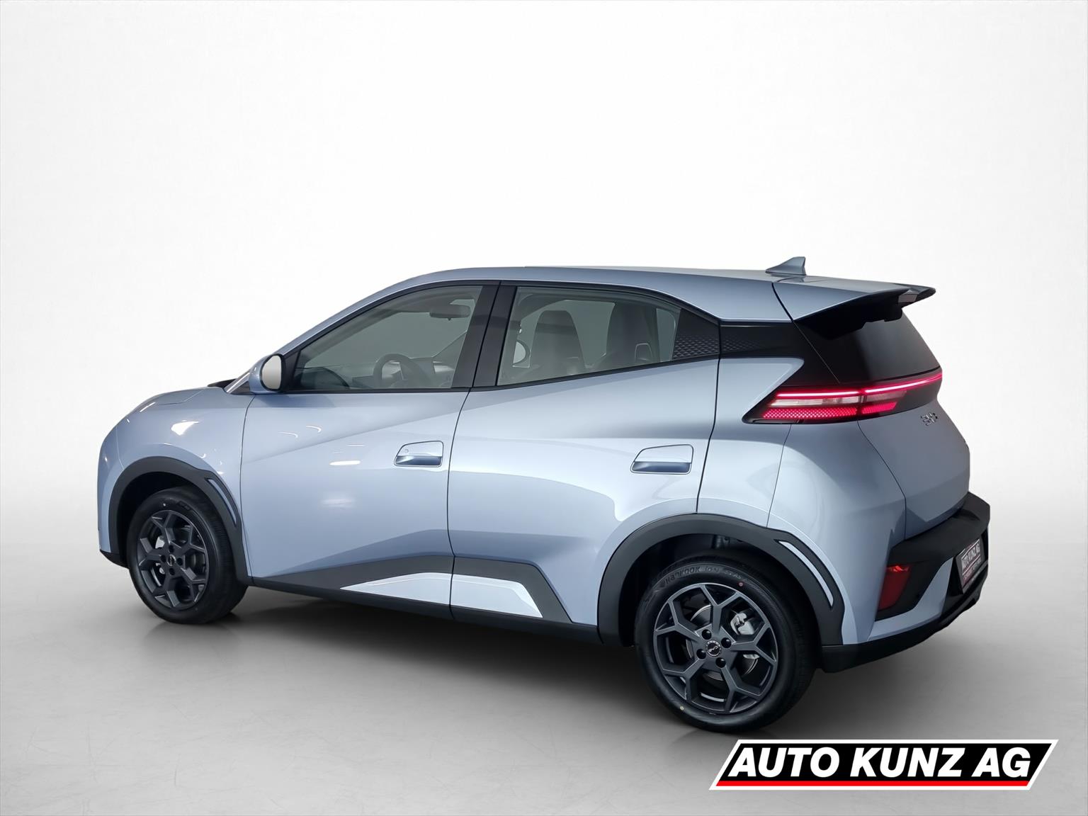 BYD Dolphin Surf 43 kWh Boost-showroom-element-3