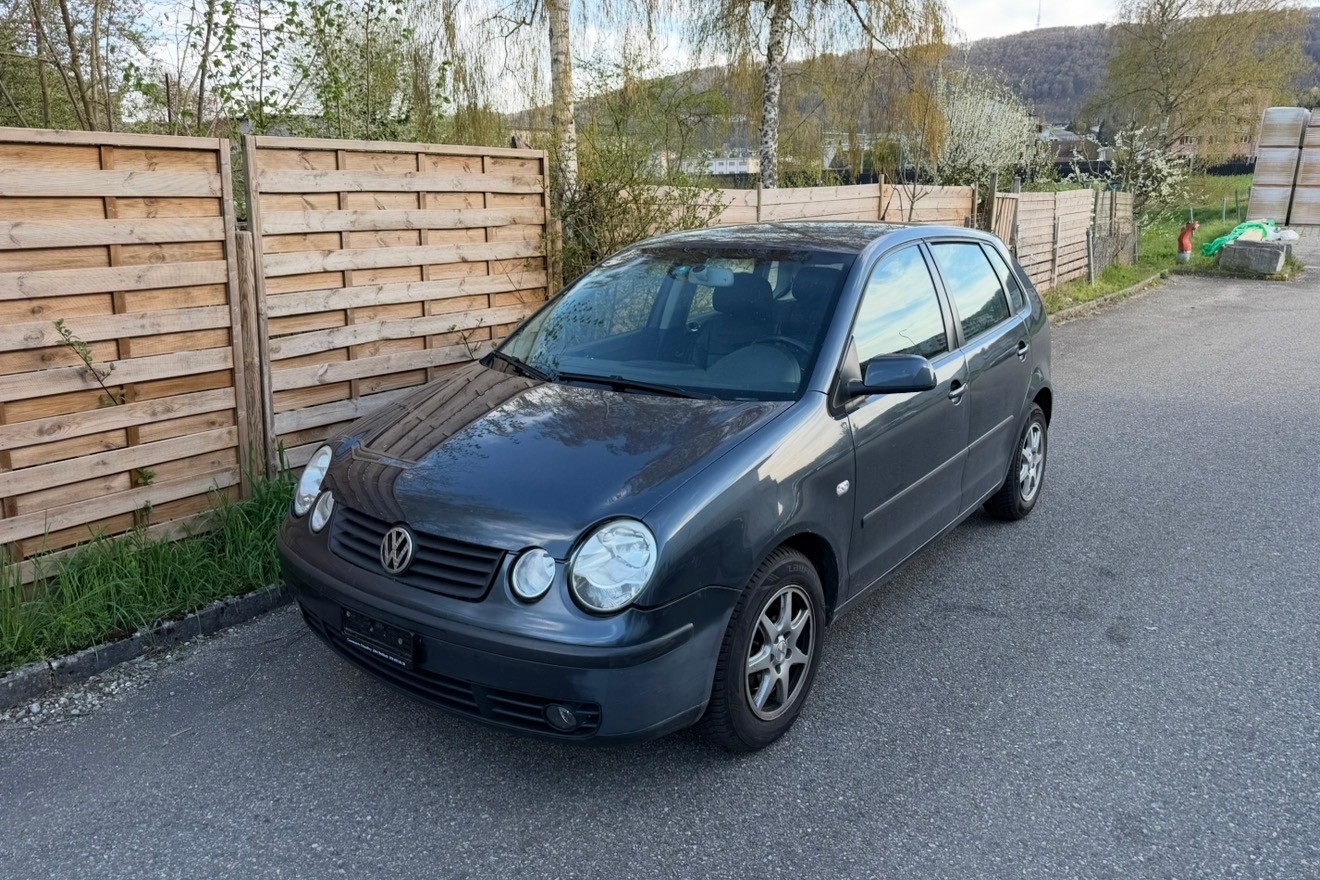VW Polo 1.4 16V FSI Highline-showroom-element-1