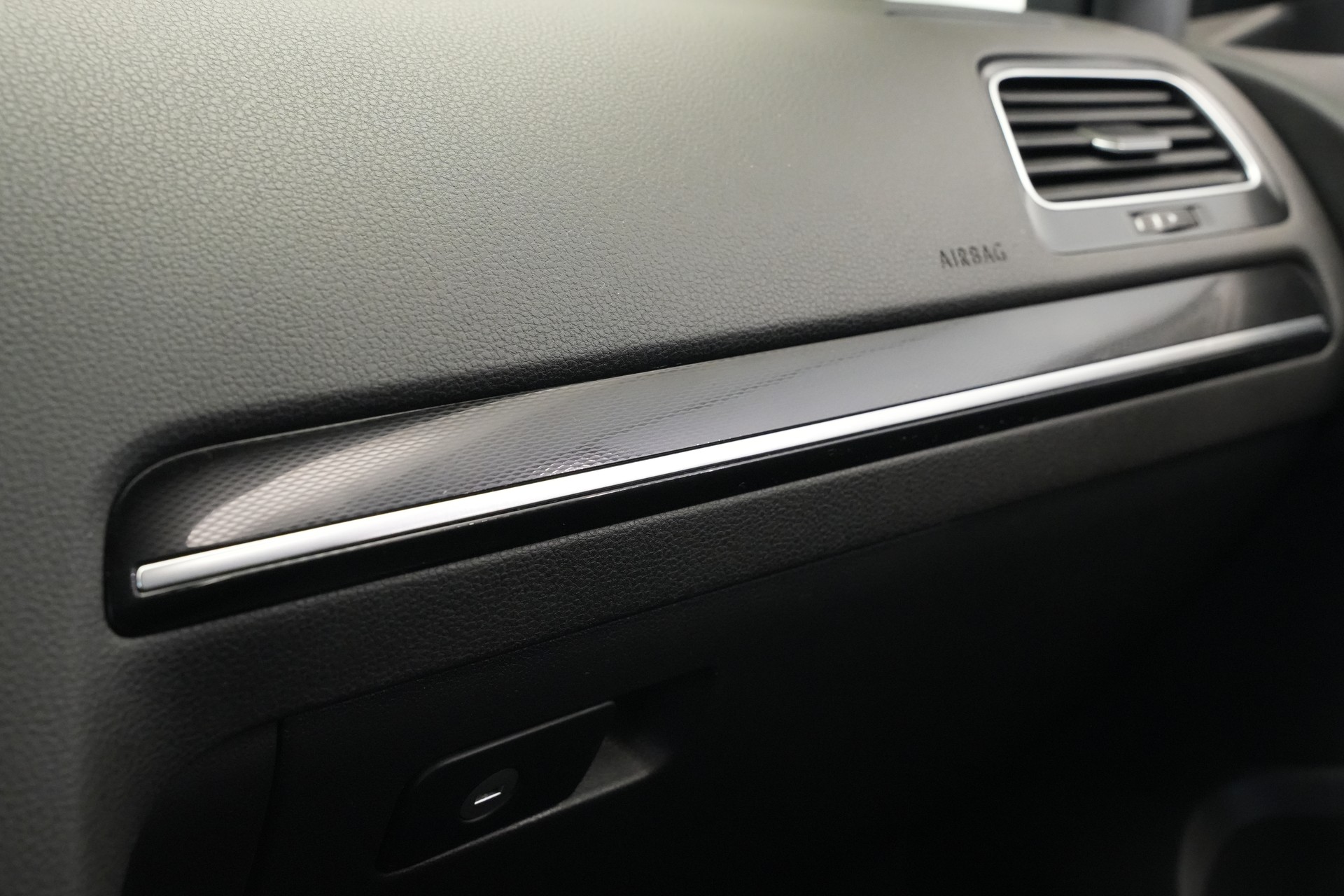 VW Golf 2.0 TDI GTD DSG *CH-Fahrzeug*-image-23