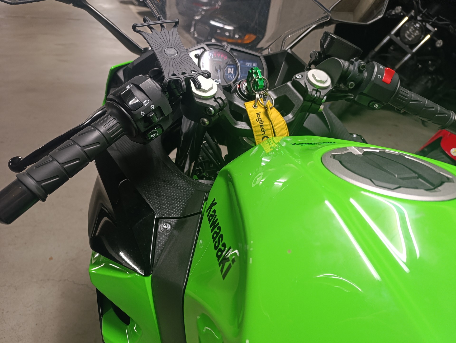 KAWASAKI Ninja 400 ABS-image-4