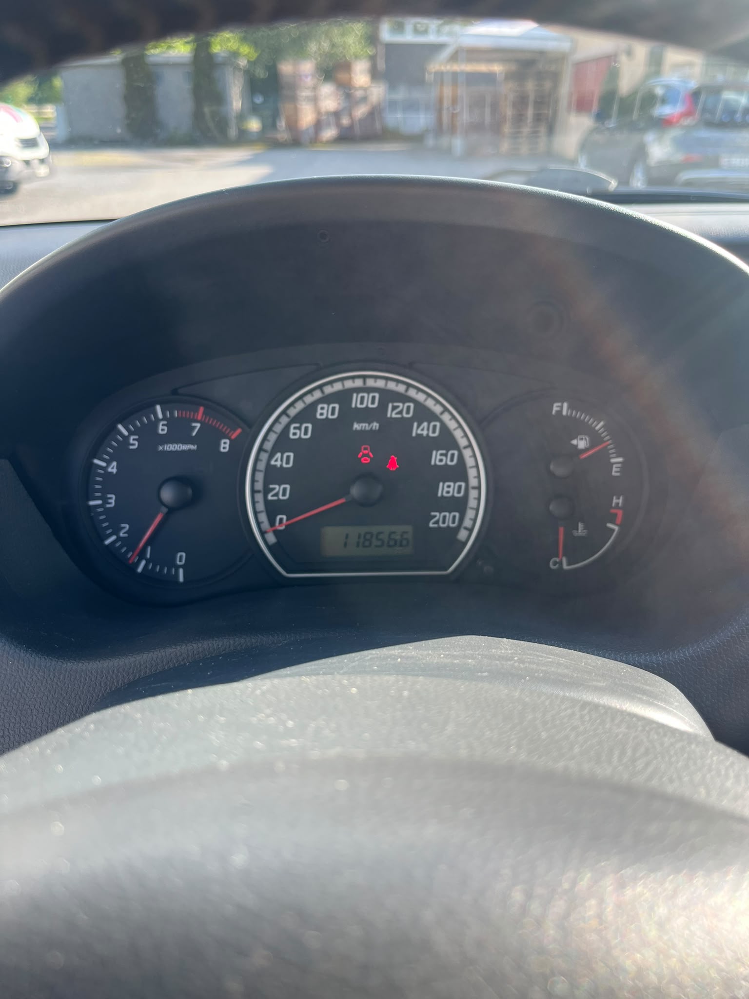 SUZUKI Swift 1.3i 16V GL 4x4-image-7