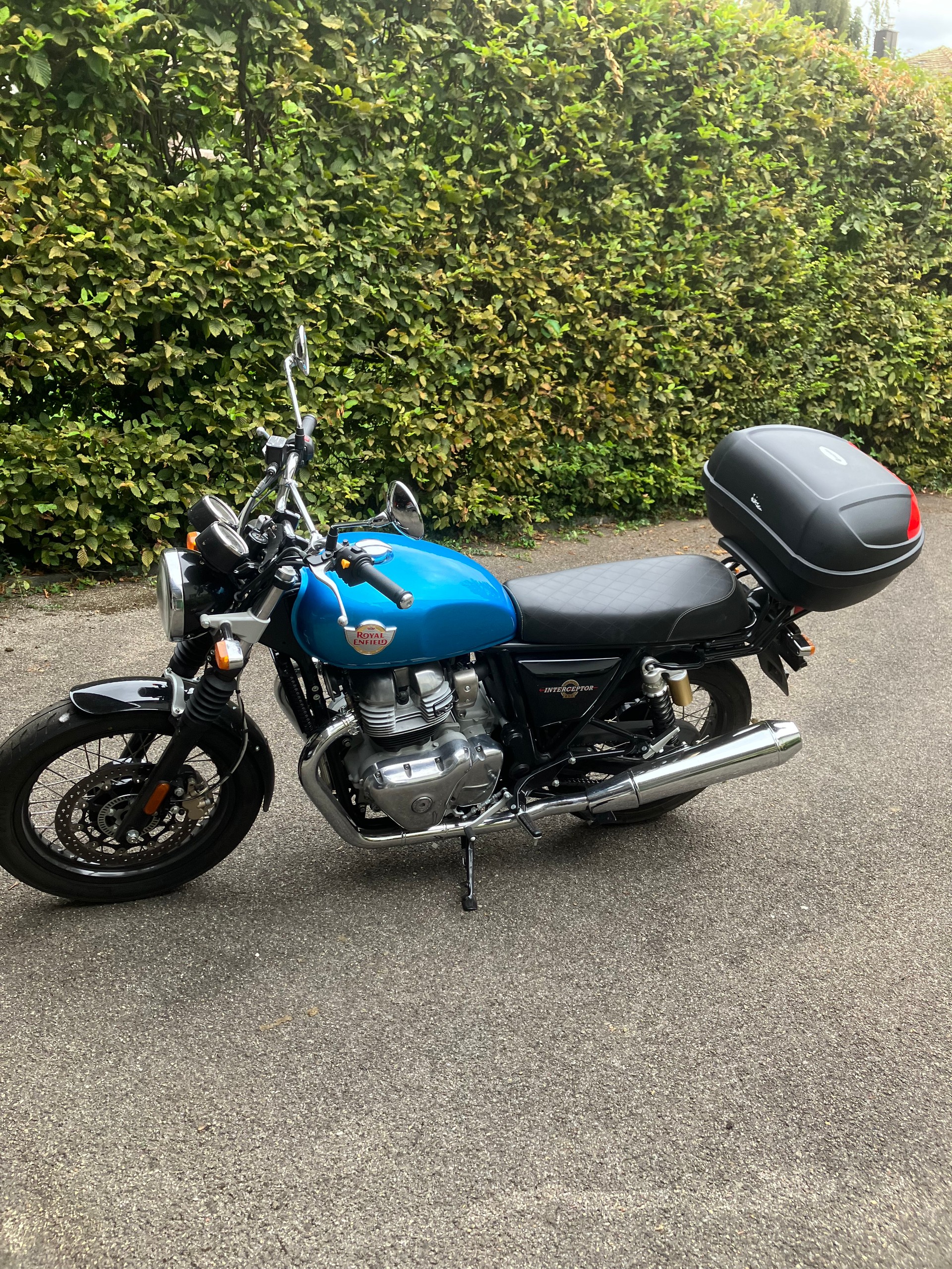 ROYAL ENFIELD Interceptor 650 Standard-image-0