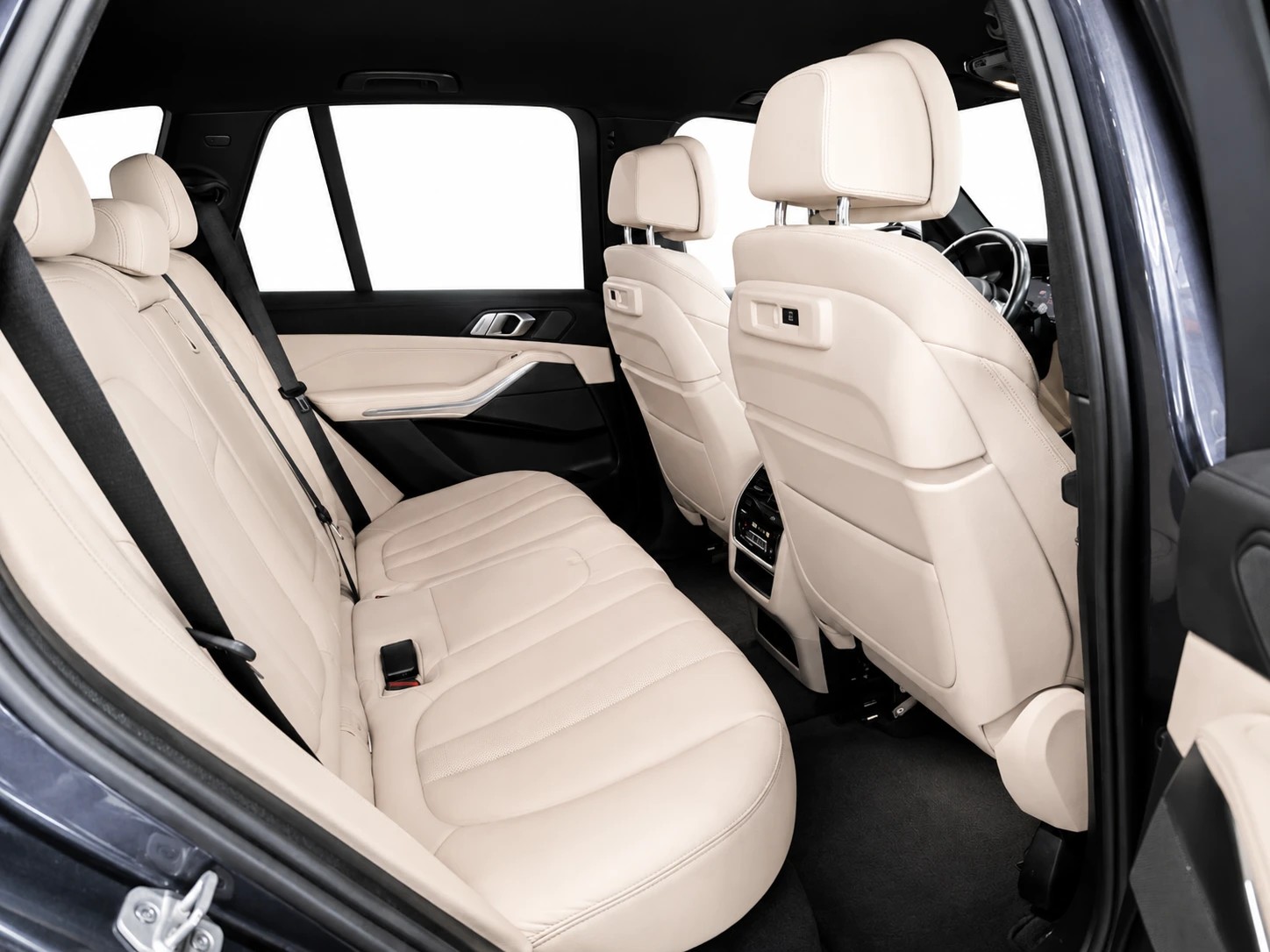 BMW X5 45e xDrive SAG CH FAHRZEUG-image-8