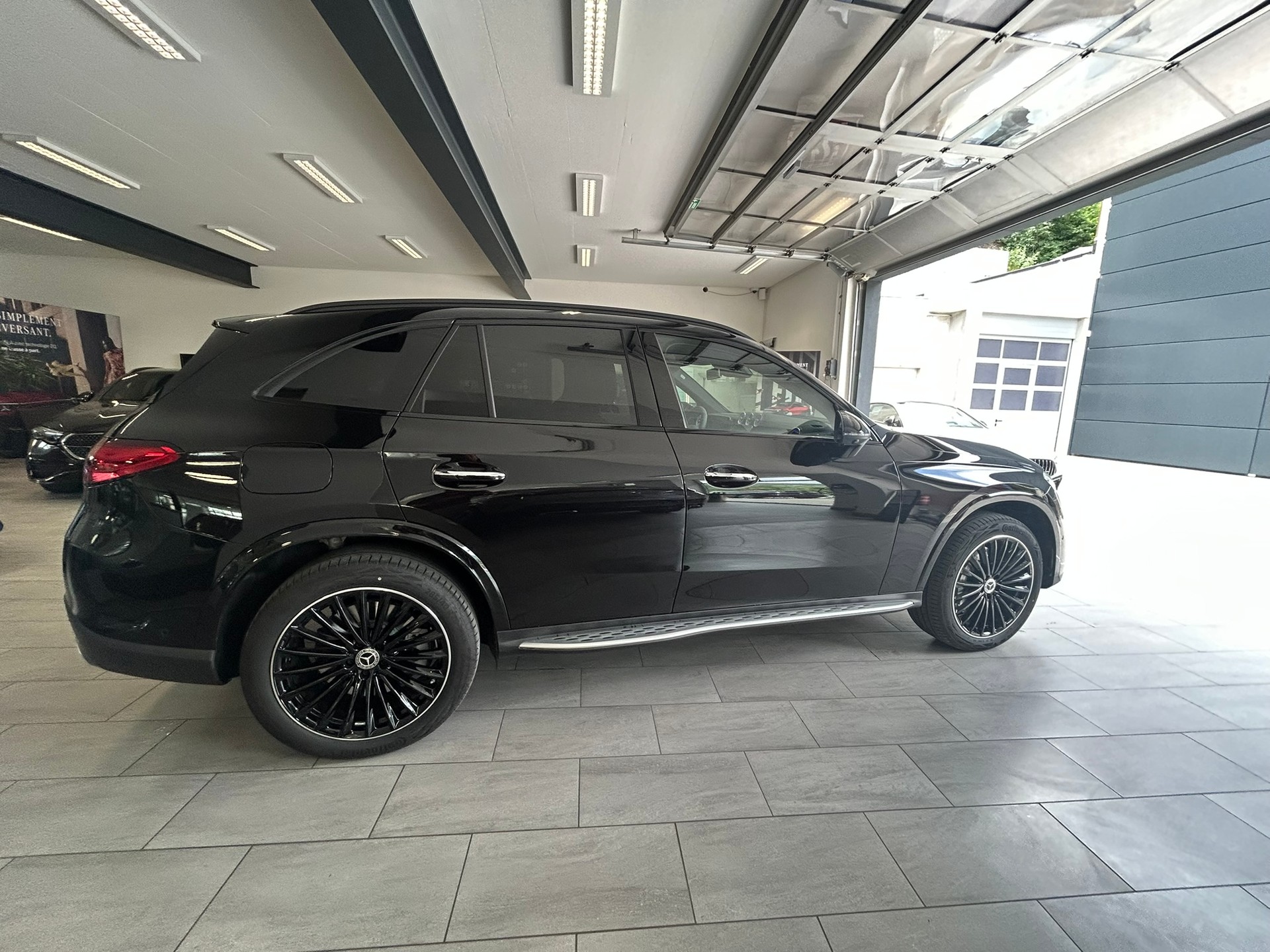 MERCEDES-BENZ GLC 400 e 4Matic EQ Star 9G-Tronic-image-6
