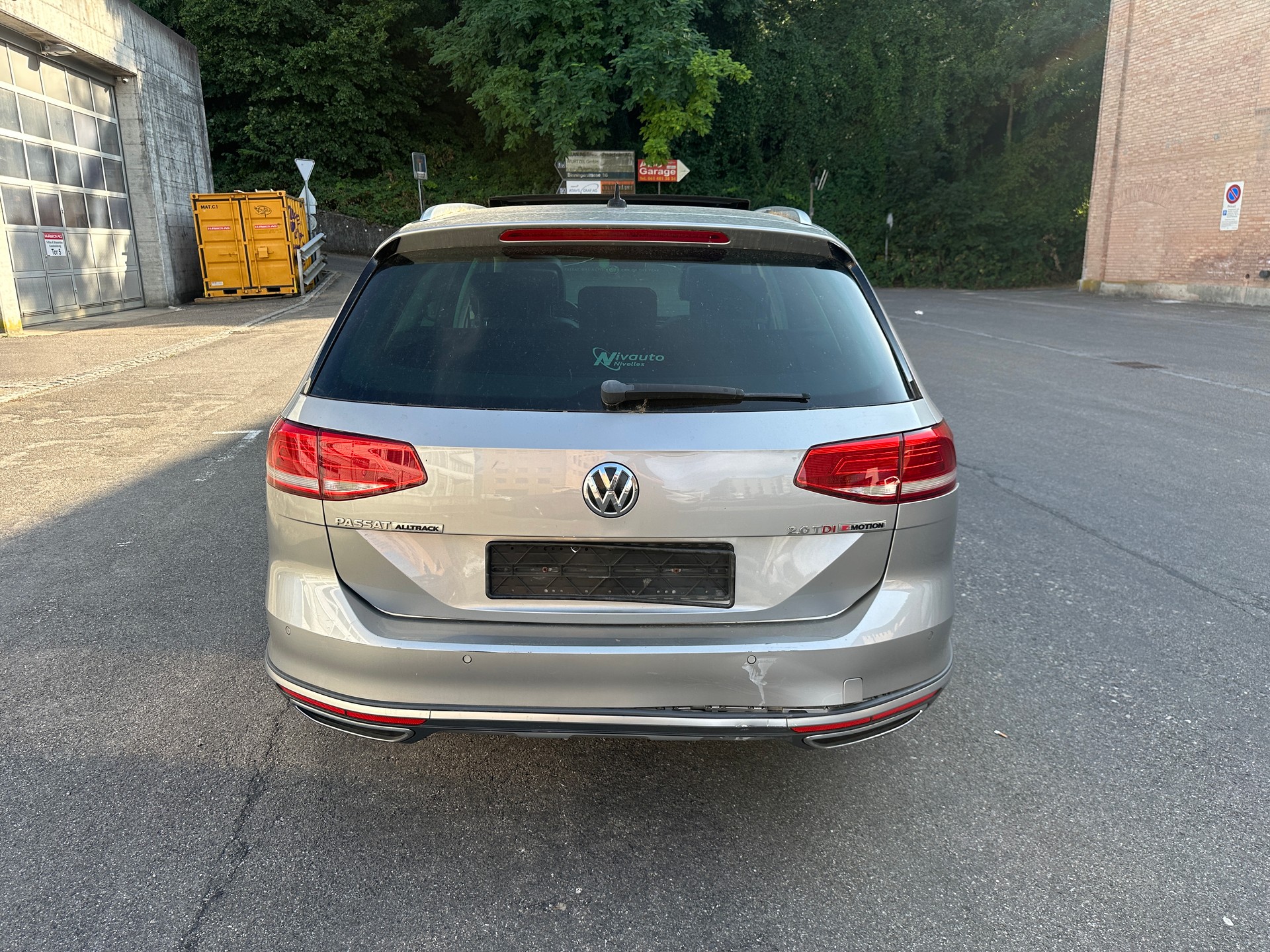 VW Passat Alltrack 2.0 TDI BMT 4Motion DSG-image-7