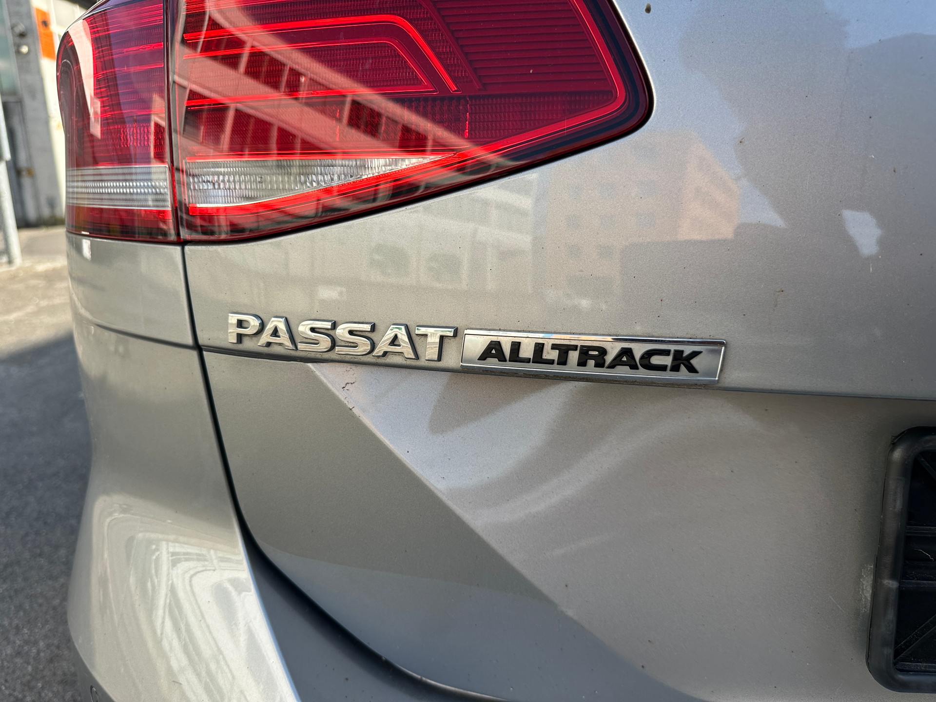 VW Passat Alltrack 2.0 TDI BMT 4Motion DSG-image-21