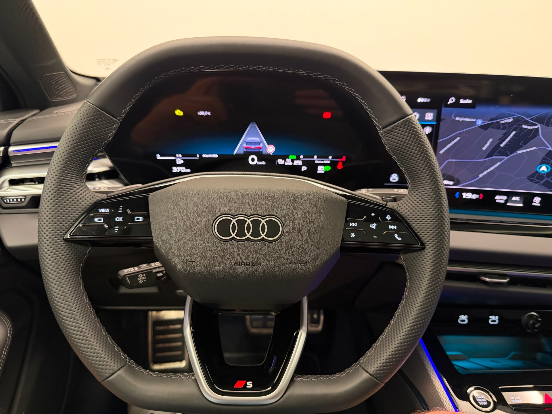 AUDI A6 Avant TDI S-Line quattro 150 kW S tronic-image-23