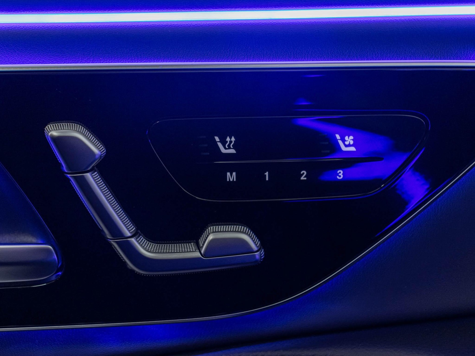 MERCEDES-BENZ E 53 AMG Hybrid 4MATIC+-image-12
